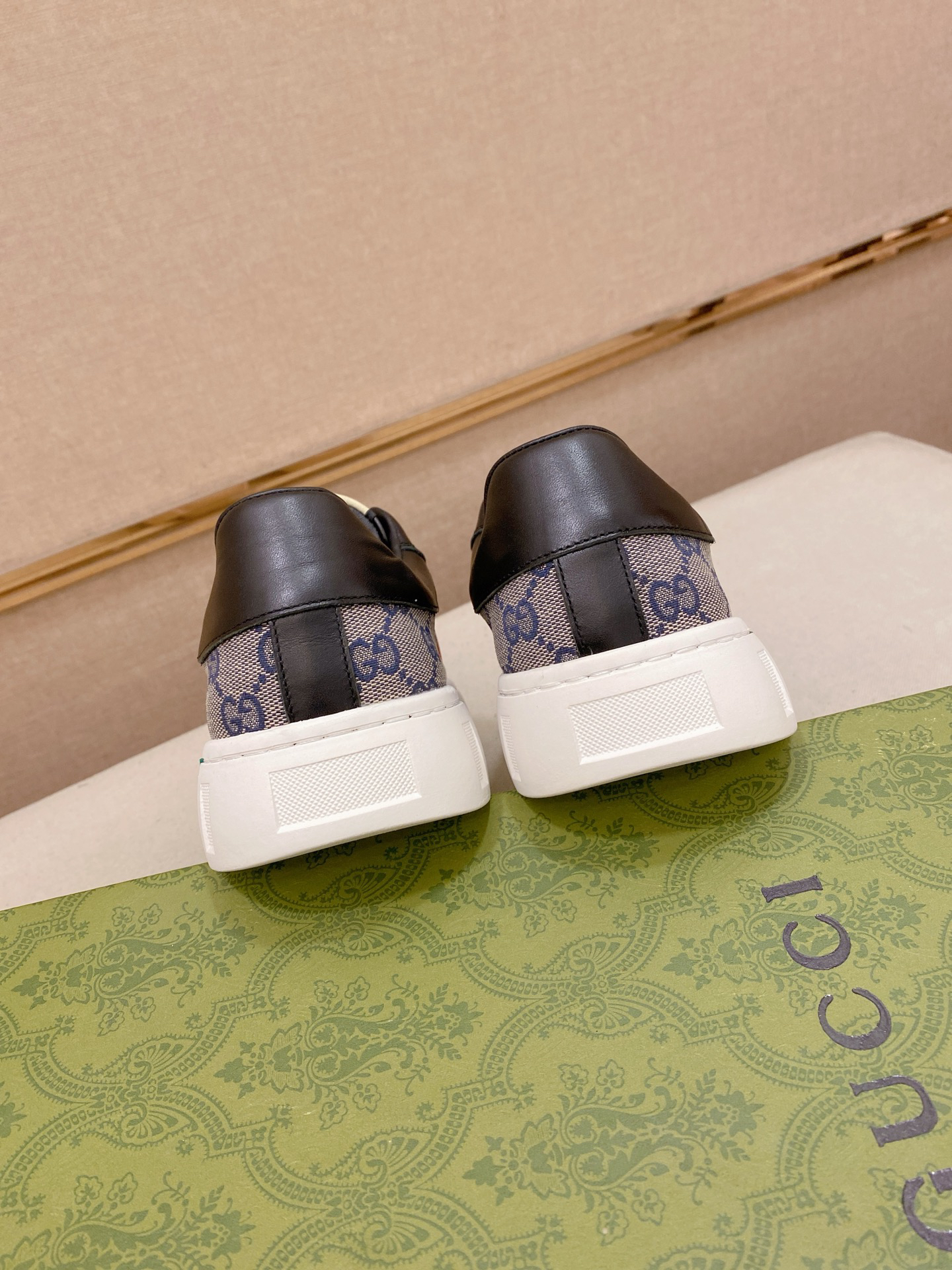 Gucci GG Web Bee Low-Top Sneakers Black