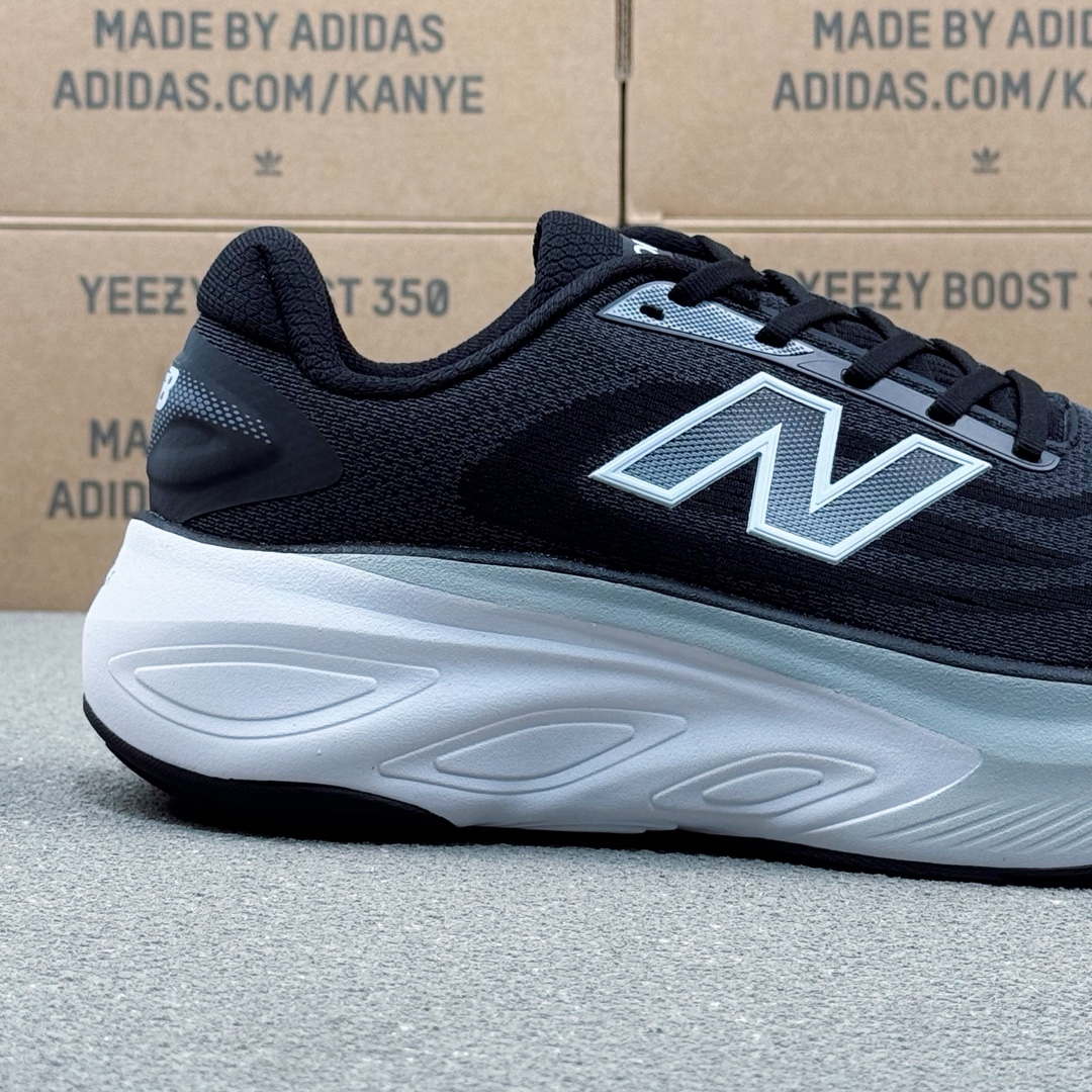 New Balance FuelCell Runner Sneakers Black/White