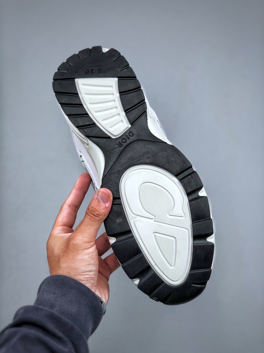 Dior B30 Chunky Sneakers White/Grey