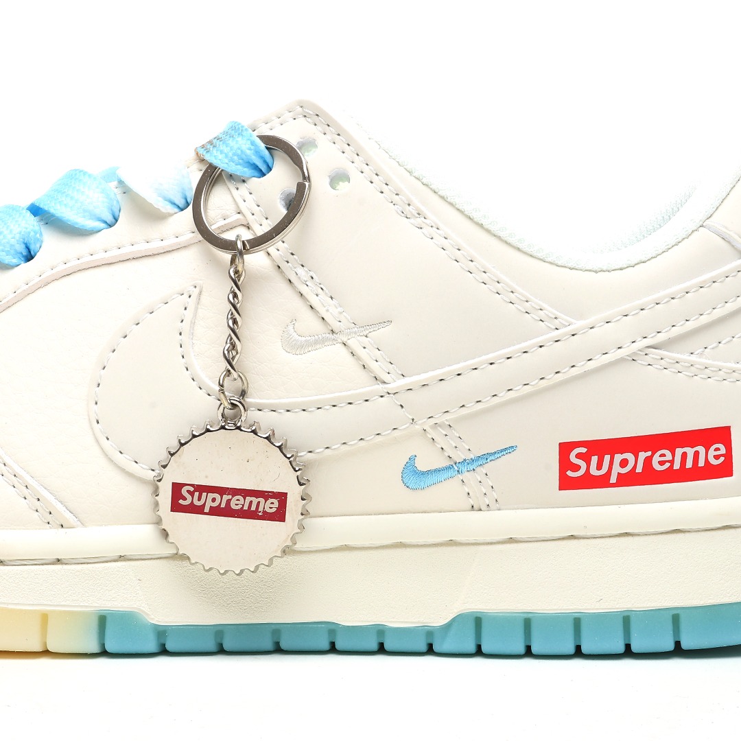 Nike SB Dunk Low Supreme Collab White Blue Sneakers, White/Blue