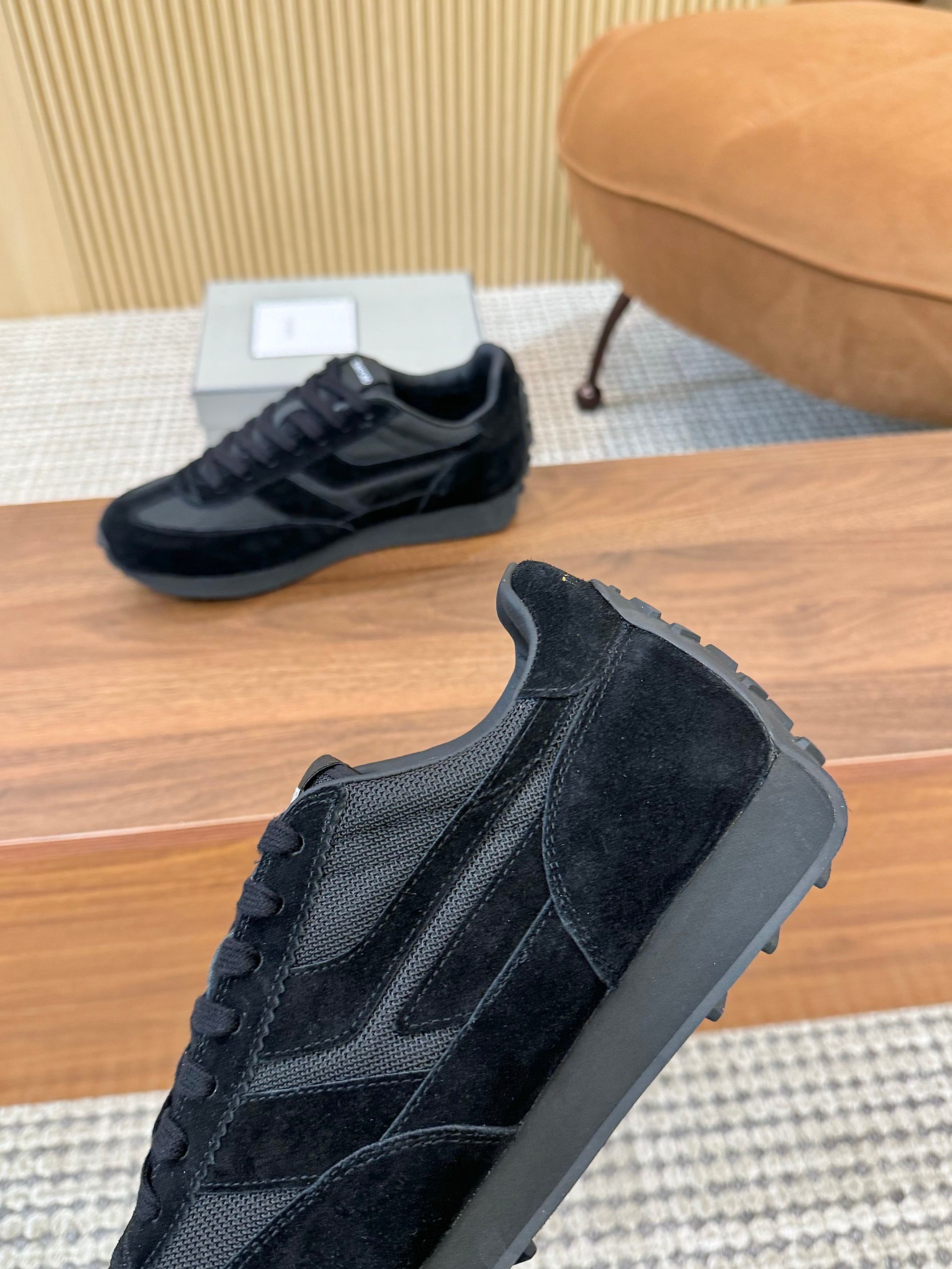 Tom Ford Retro Low-Top Sneakers Black