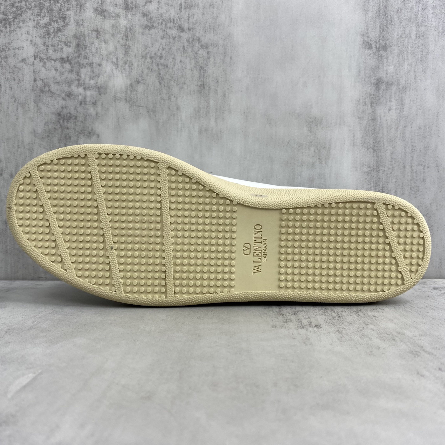 Valentino V-Logo Low-Top Sneakers White