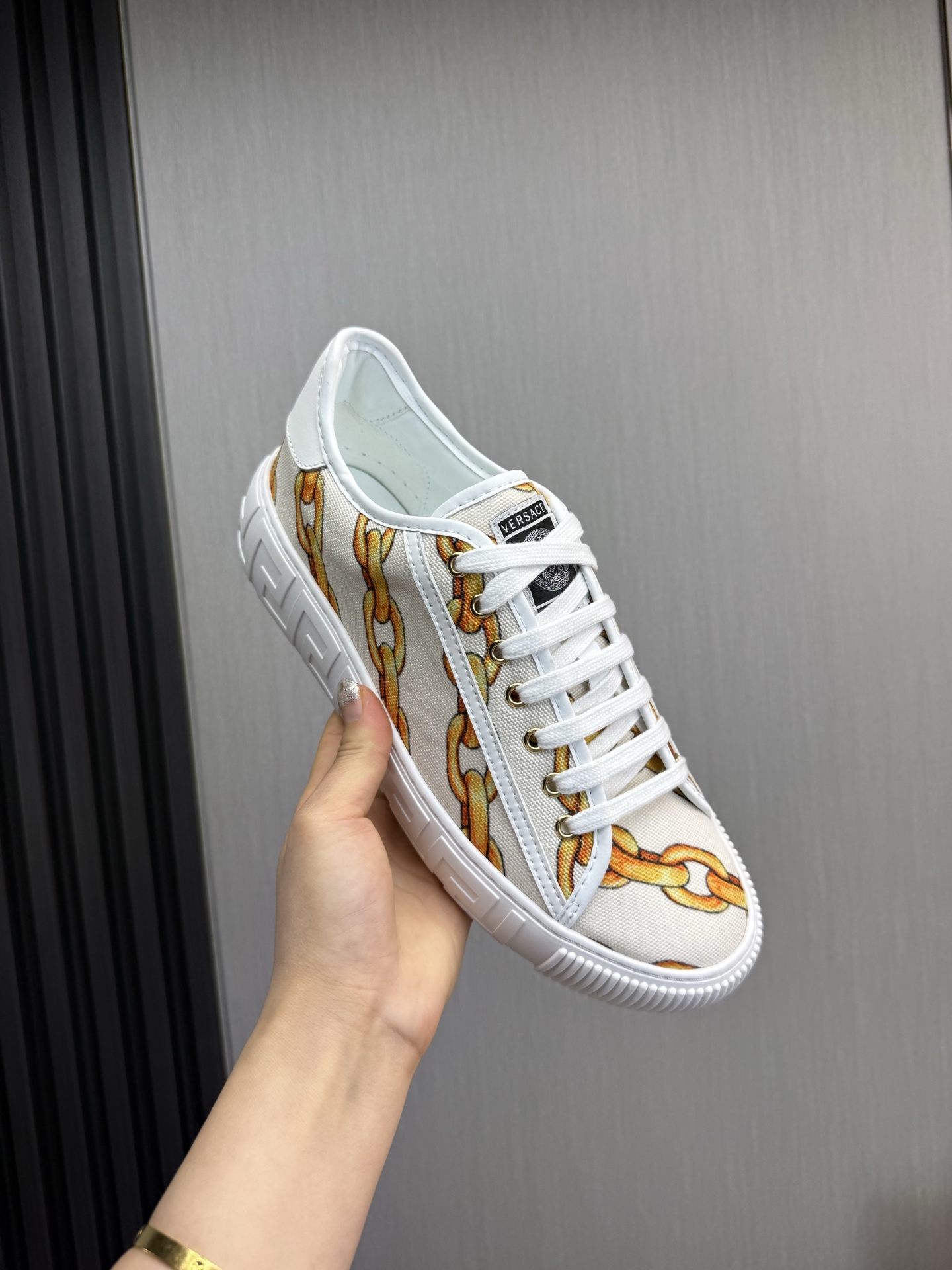 Versace Chain Print Low-Top Sneakers Multicolor
