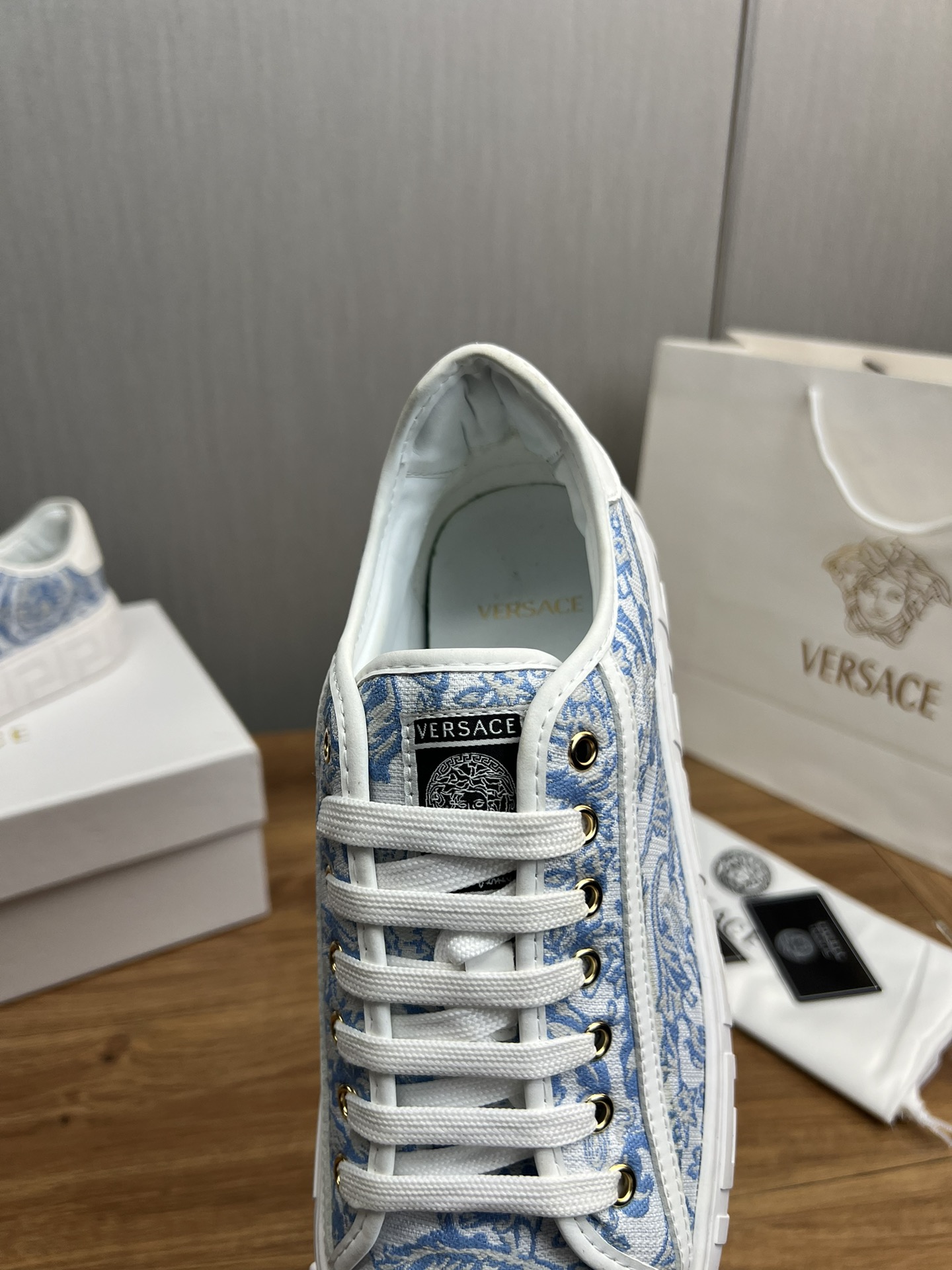 Versace Baroque Low-Top Sneakers Blue/White