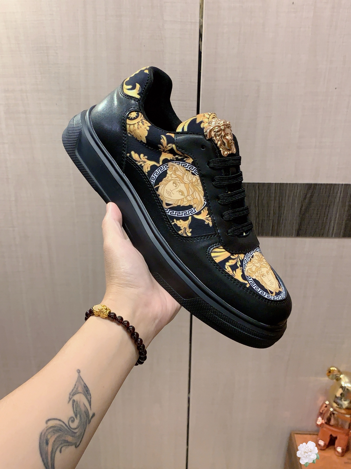 Versace Medusa Baroque Low-Top Sneakers Black/Gold