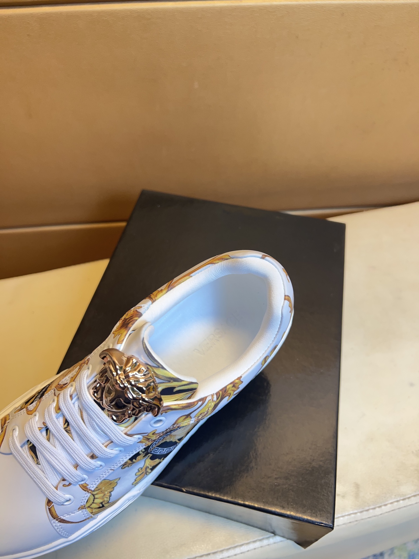 Versace Baroque Medusa Low-Top Sneakers White/Gold