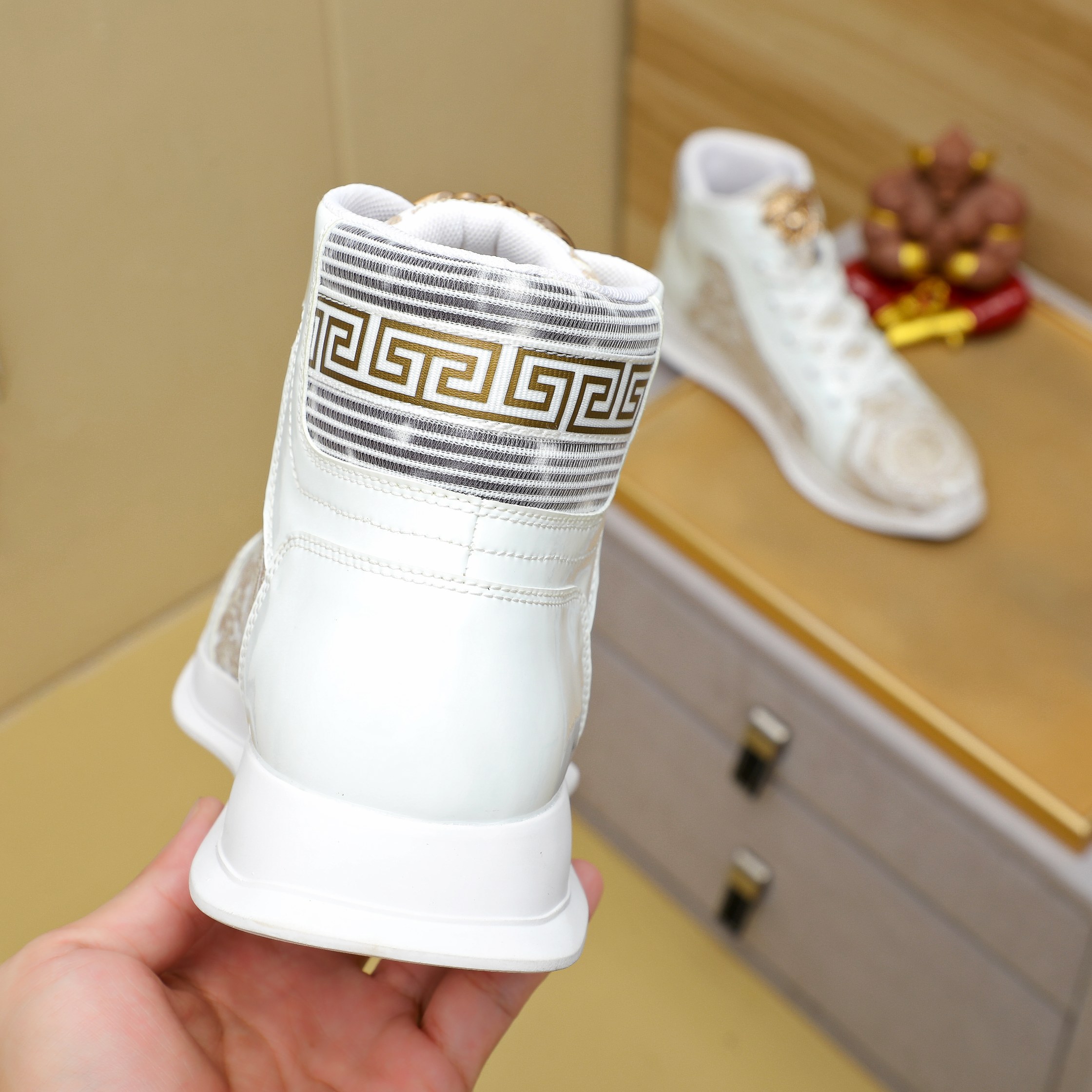Versace Medusa High-Top Sneakers White/Gold