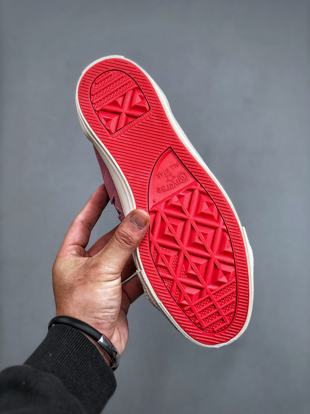Converse x Hello Kitty One Star Suede Low Prism Pink