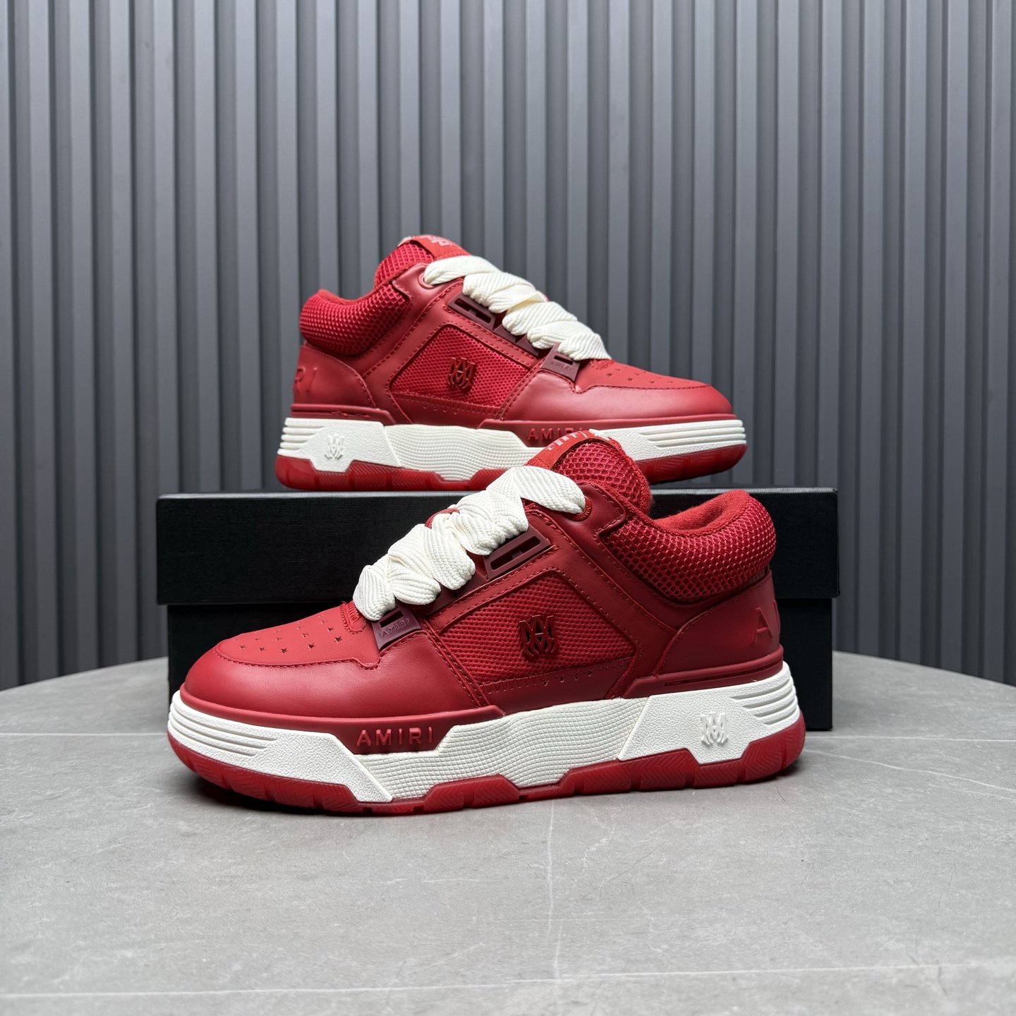 AMIRI Low-Top Sneakers Red