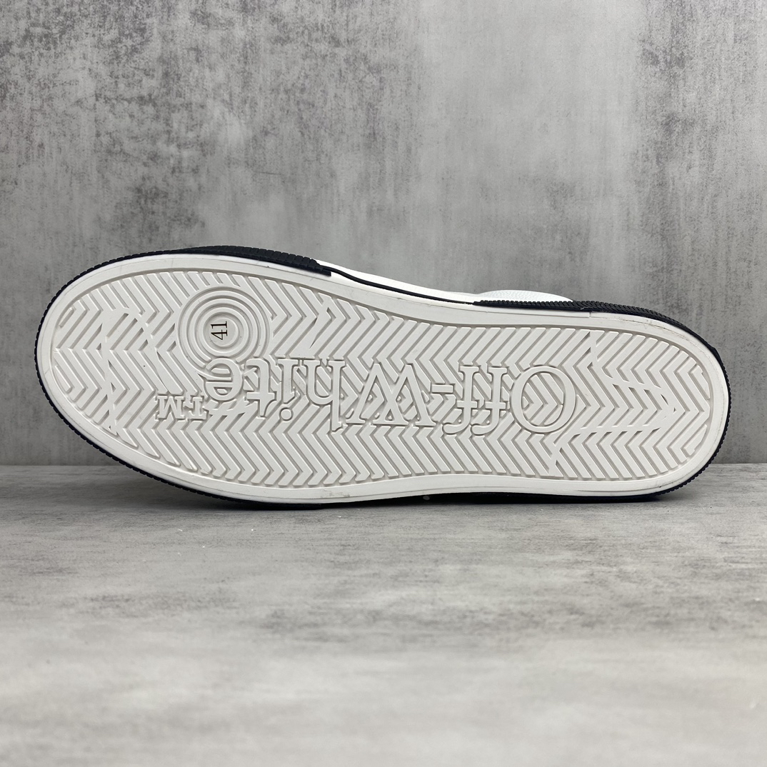 Off-White Low Vulcanized Sneakers White/Black