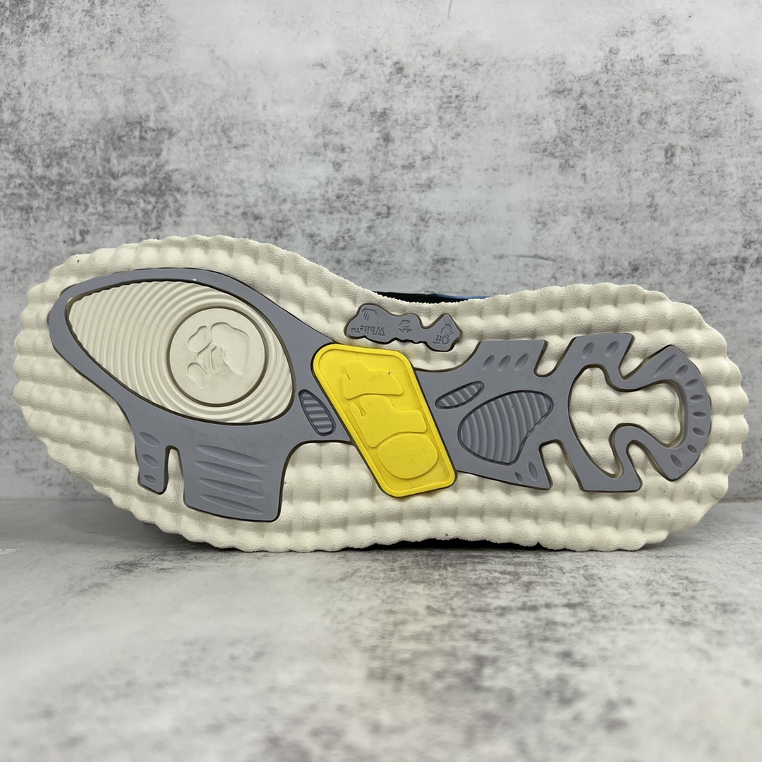 Off-White Low-Top Sneakers Blue