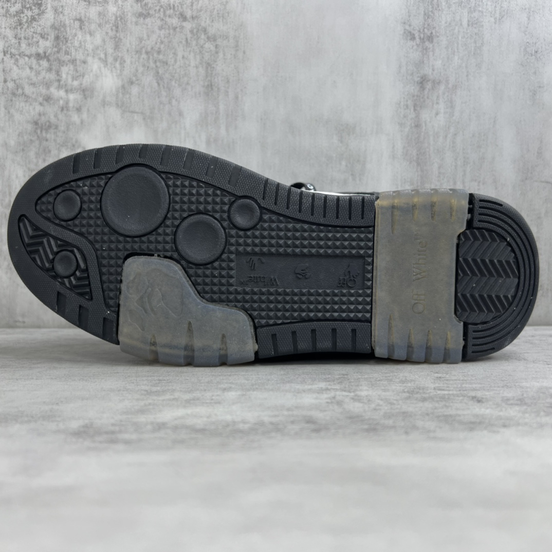 Off-White Low-Top Sneakers Black/White