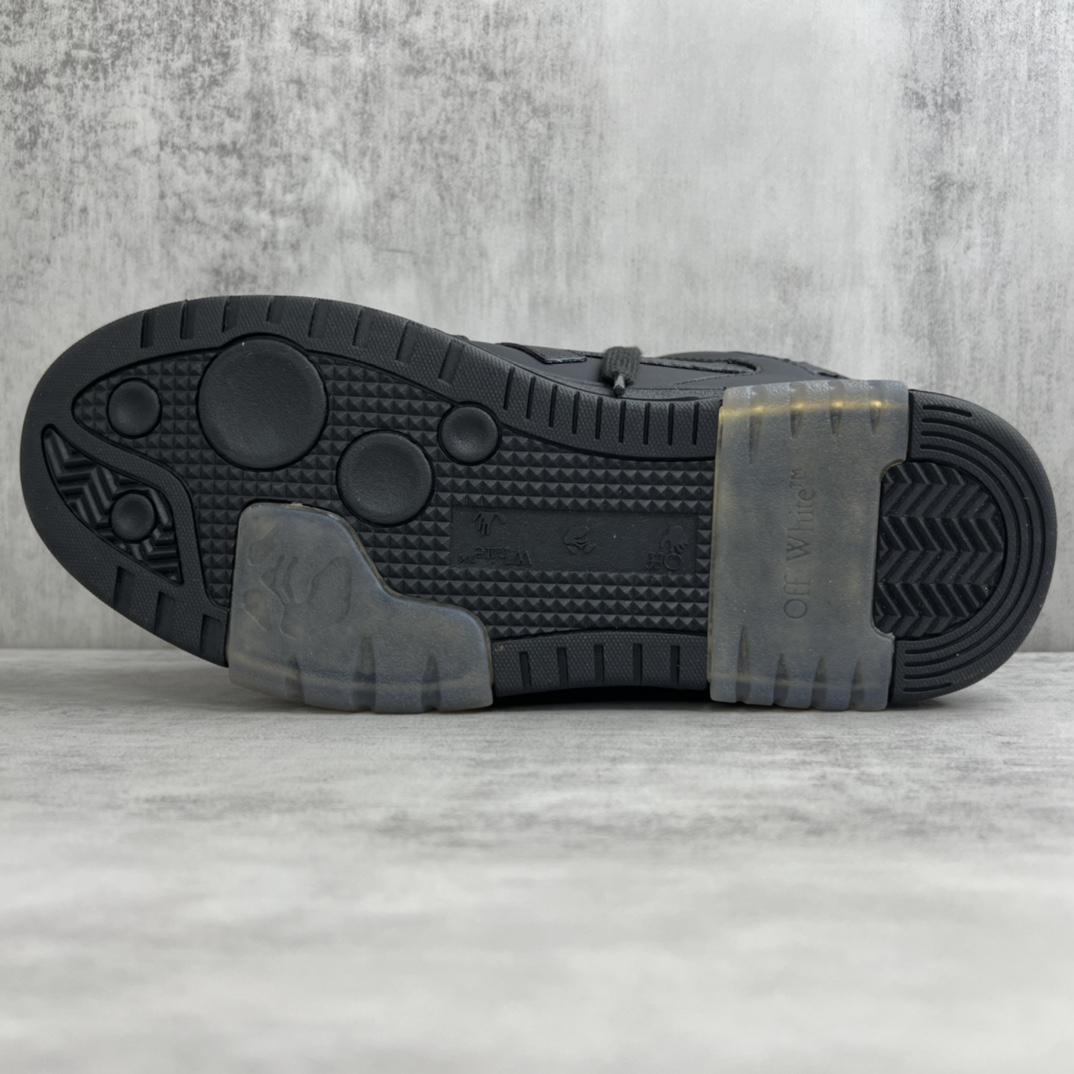 Off-White Low-Top Sneakers Black