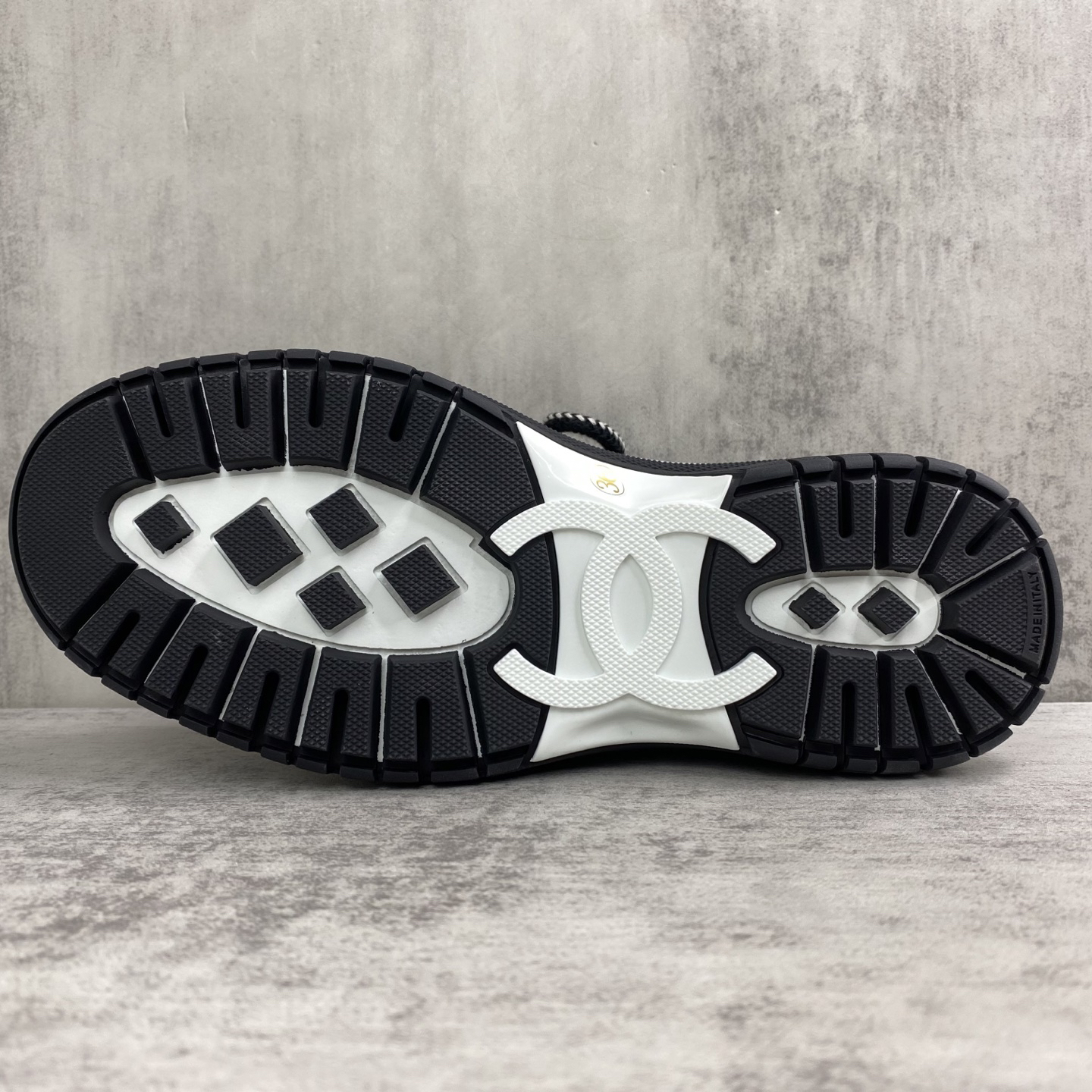 Chanel Panda Low Sneakers Black/White