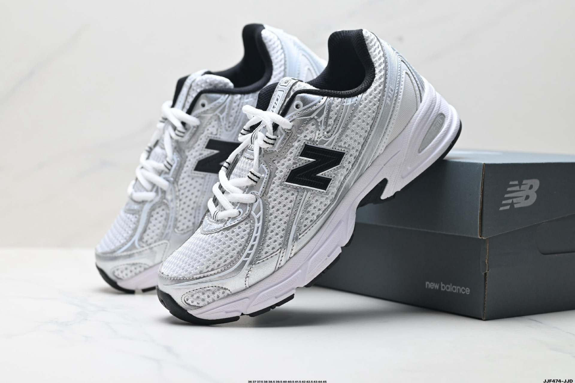New Balance 740 Retro Runner Silver