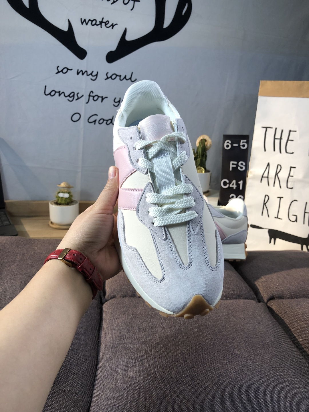 New Balance 327 Retro Runner White Pink