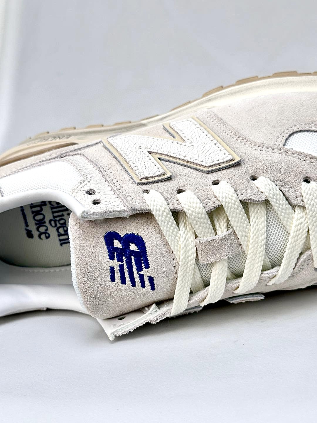 New Balance U574LGRS Retro Runner Beige