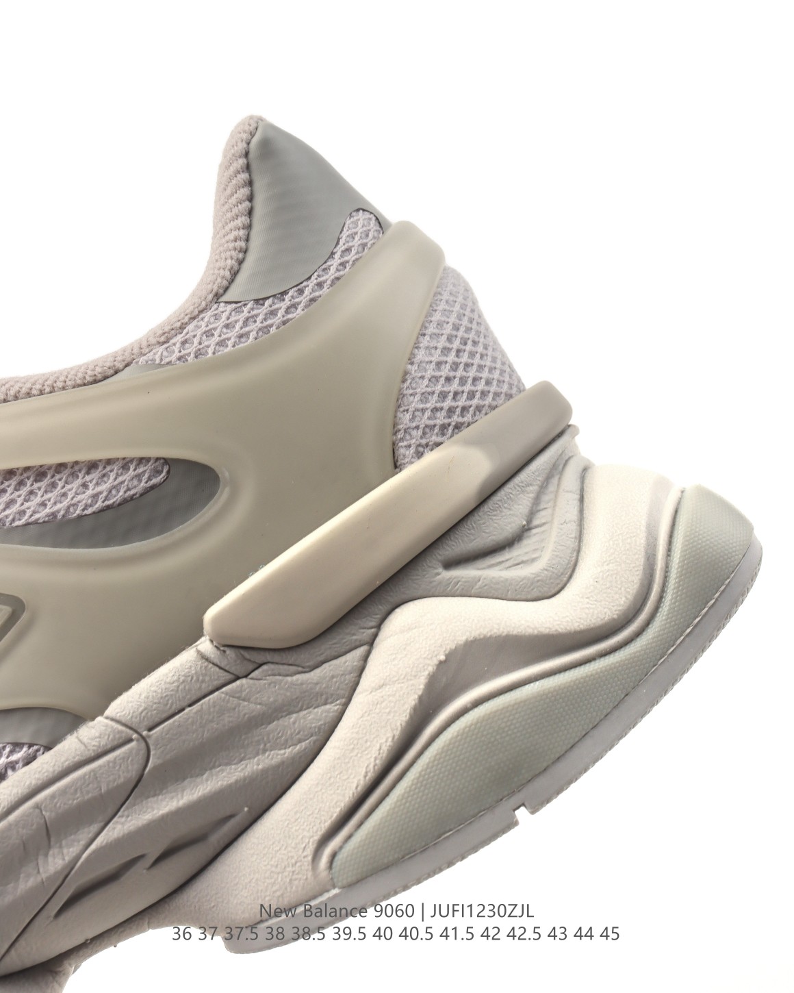 New Balance 9060 Dad Sneakers Beige