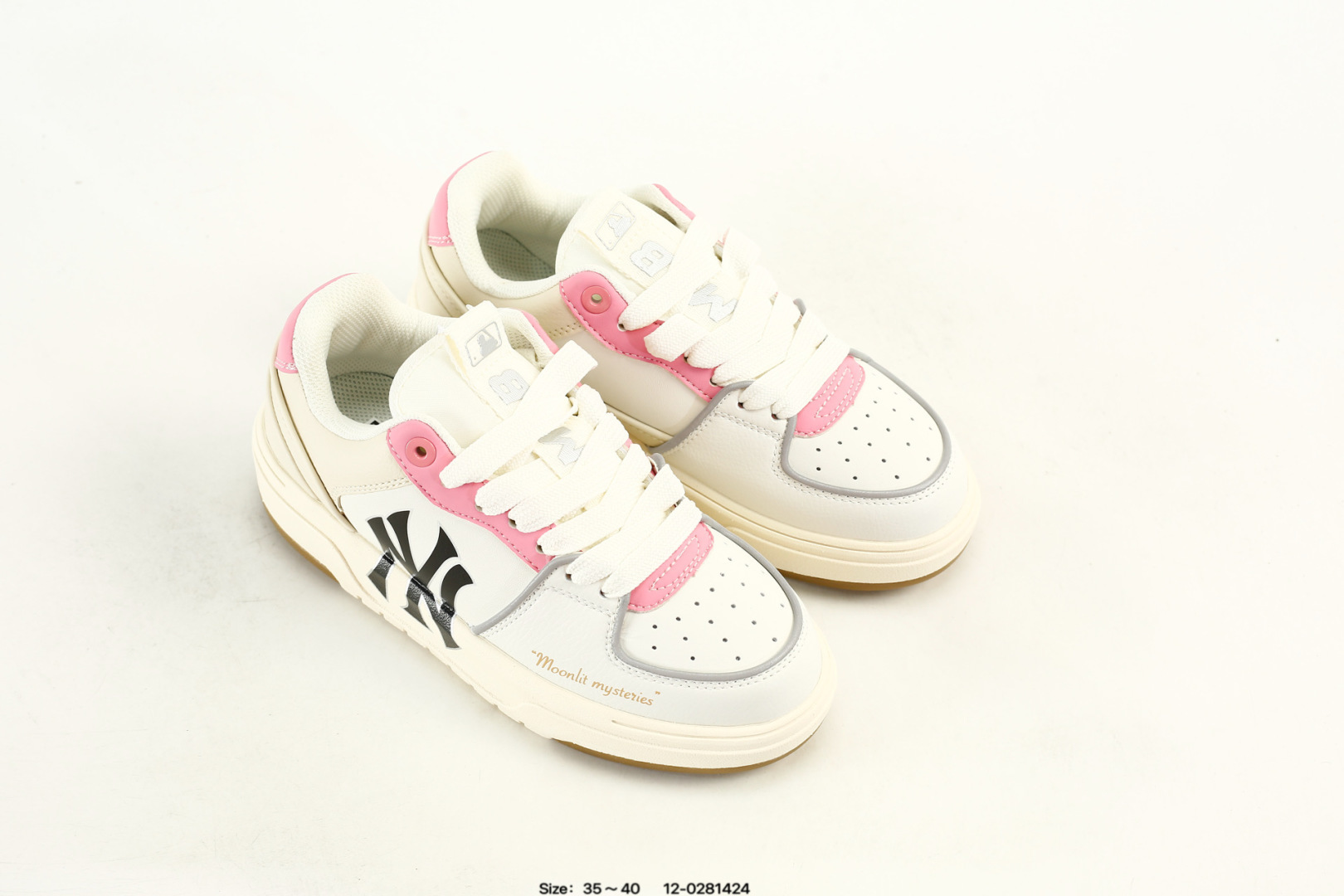 MLB Yankees Chunky Liner Sneaker White/Pink