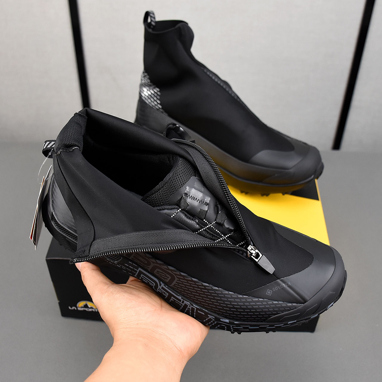 La Sportiva Equilibrium ST GTX Hiking Boots Black