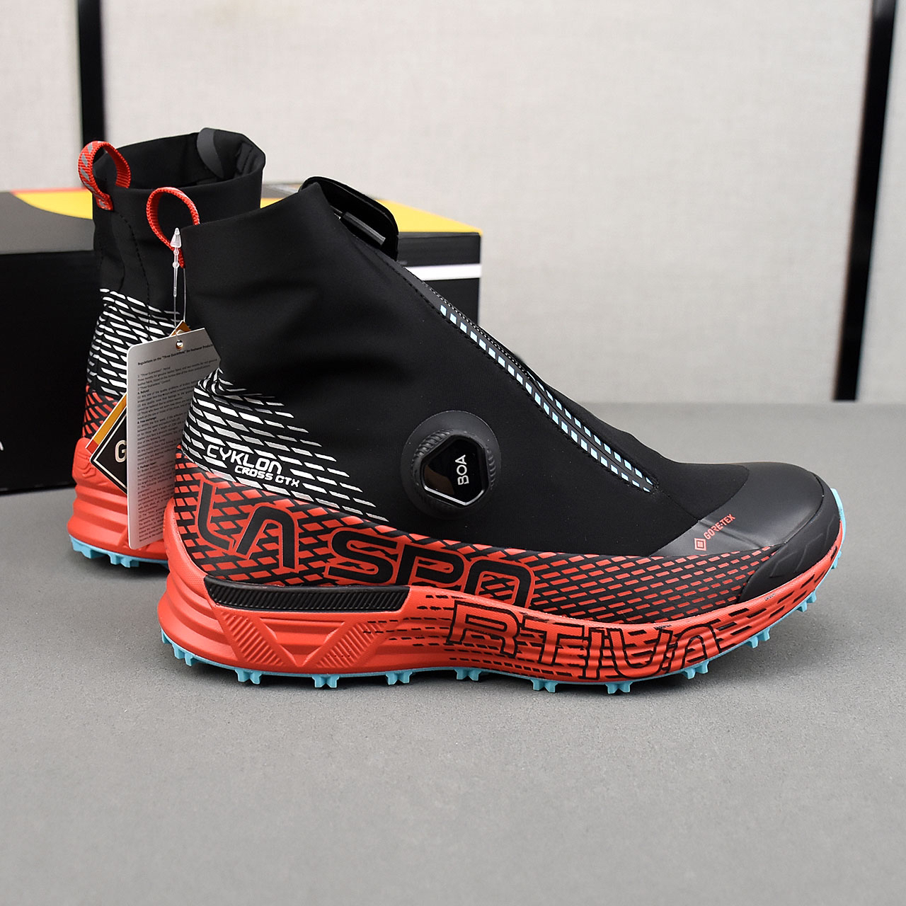 La Sportiva Cyklon GTX Boots Black/Red/Blue