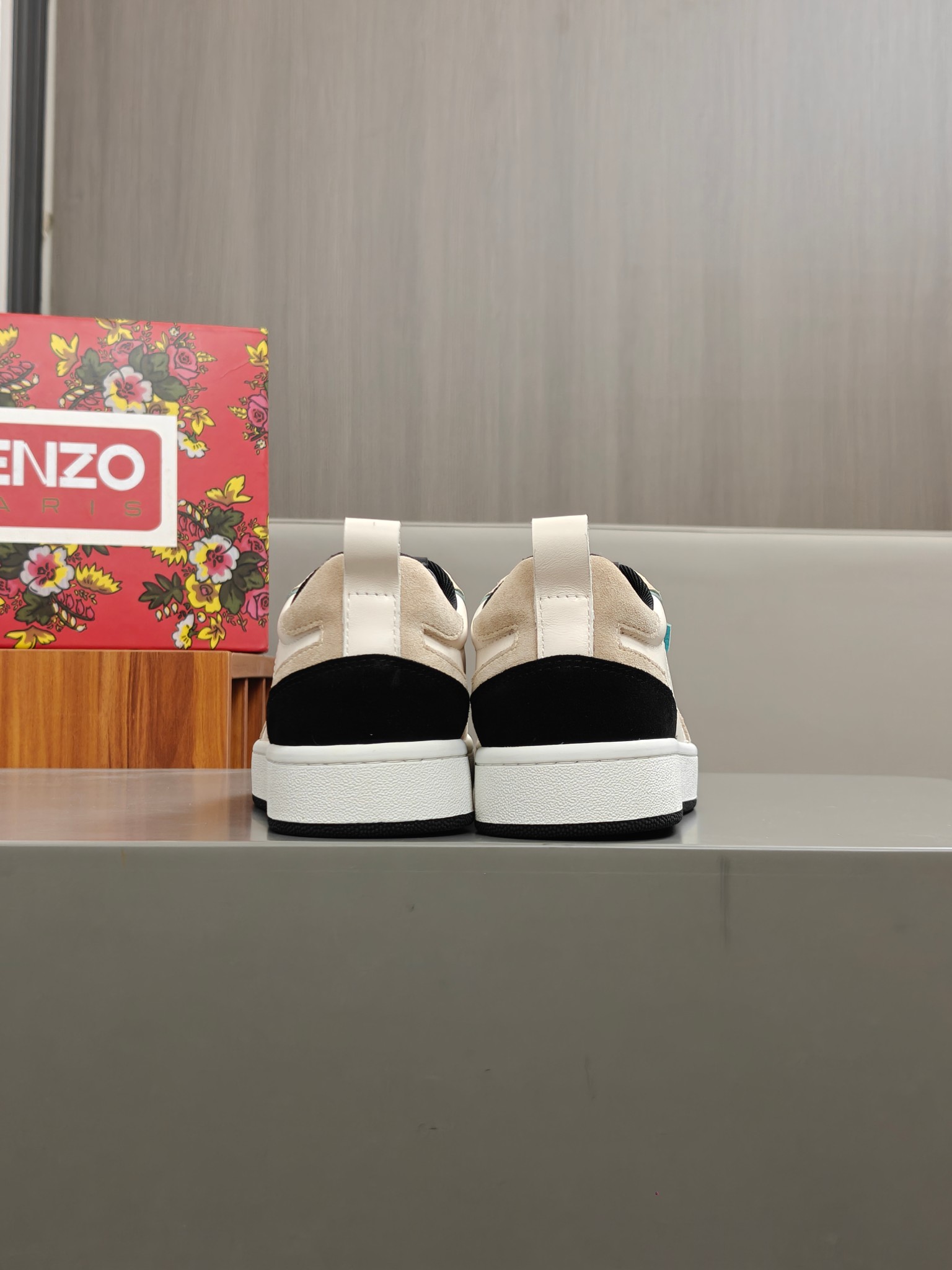 Kenzo Classic Leather Sneakers White