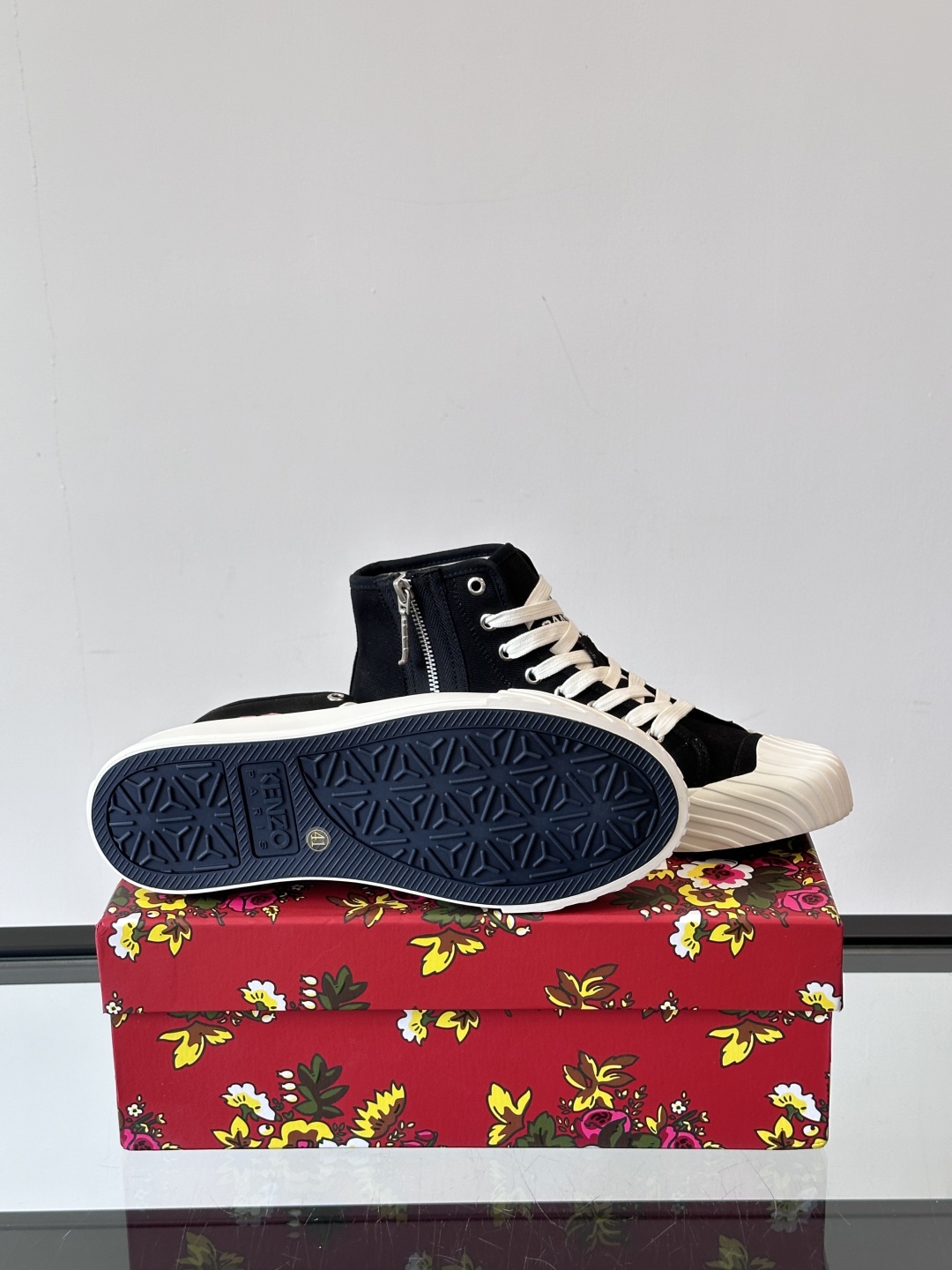 Kenzo Tiger Canvas High-Tops Black