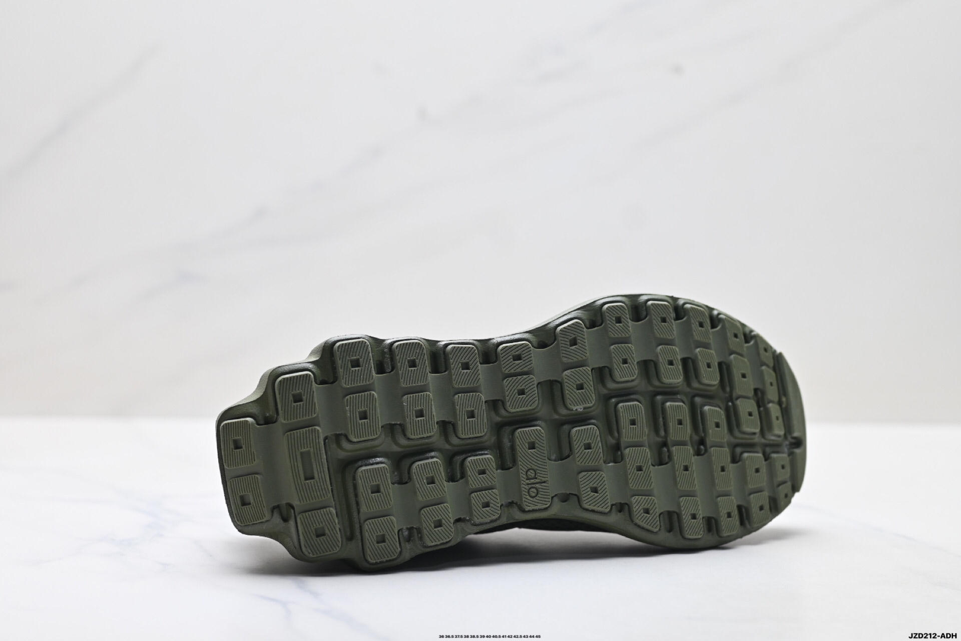 Alo Yoga Alo Runner Mesh Sneakers Olive Green