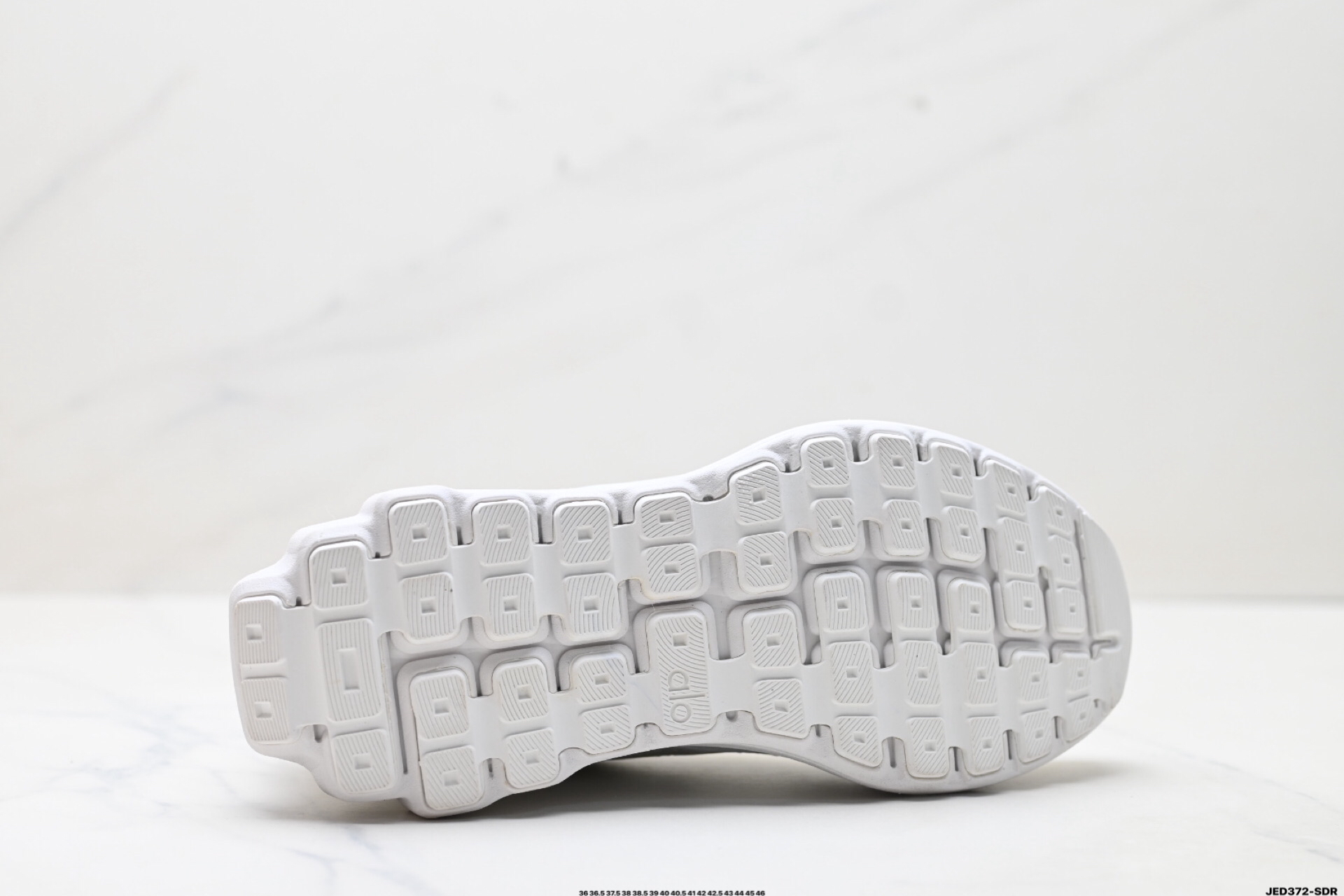 Alo Yoga Alo Runner Breathable Mesh