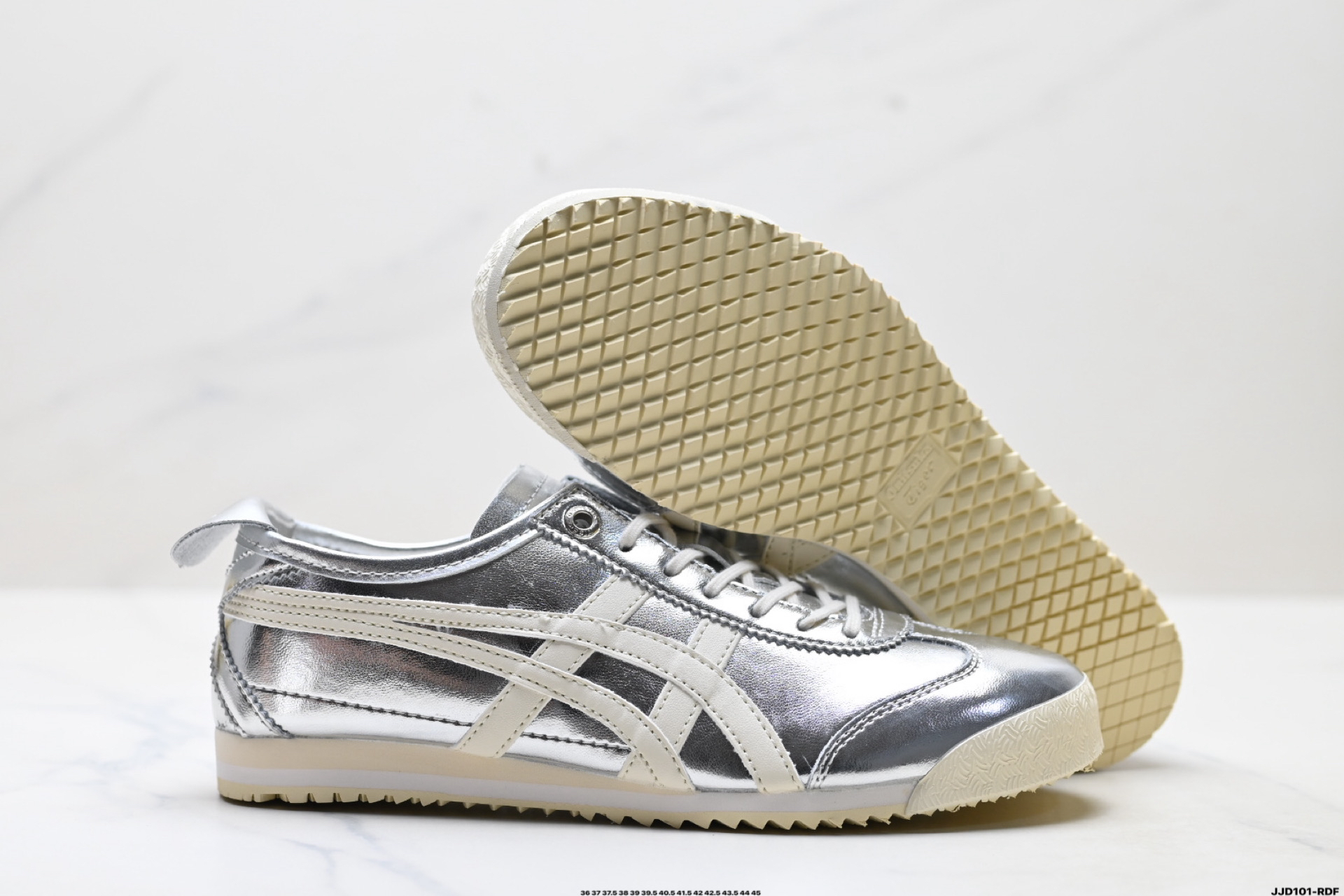 Onitsuka Tiger Mexico 66 Deluxe Nippon Made Sneakers Silver