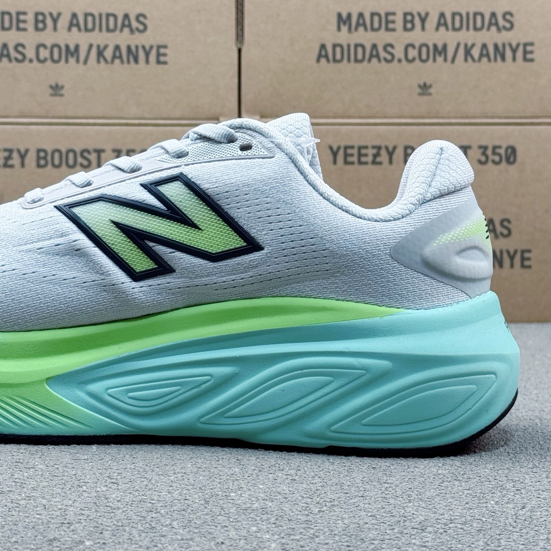 New Balance Fresh Foam Runner Shoes White/Green