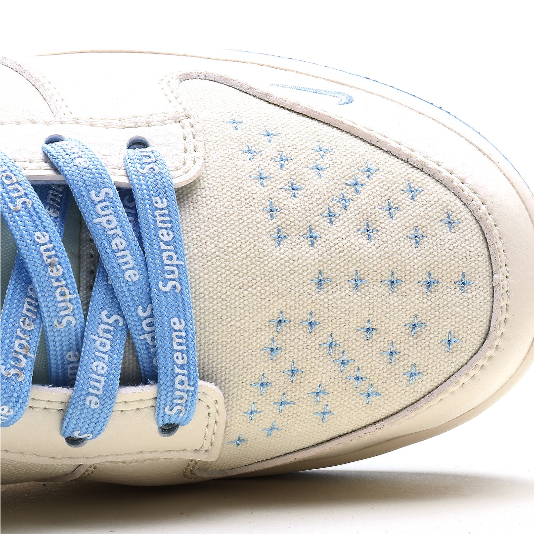 Nike SB Dunk Low x Supreme Canvas Light Blue