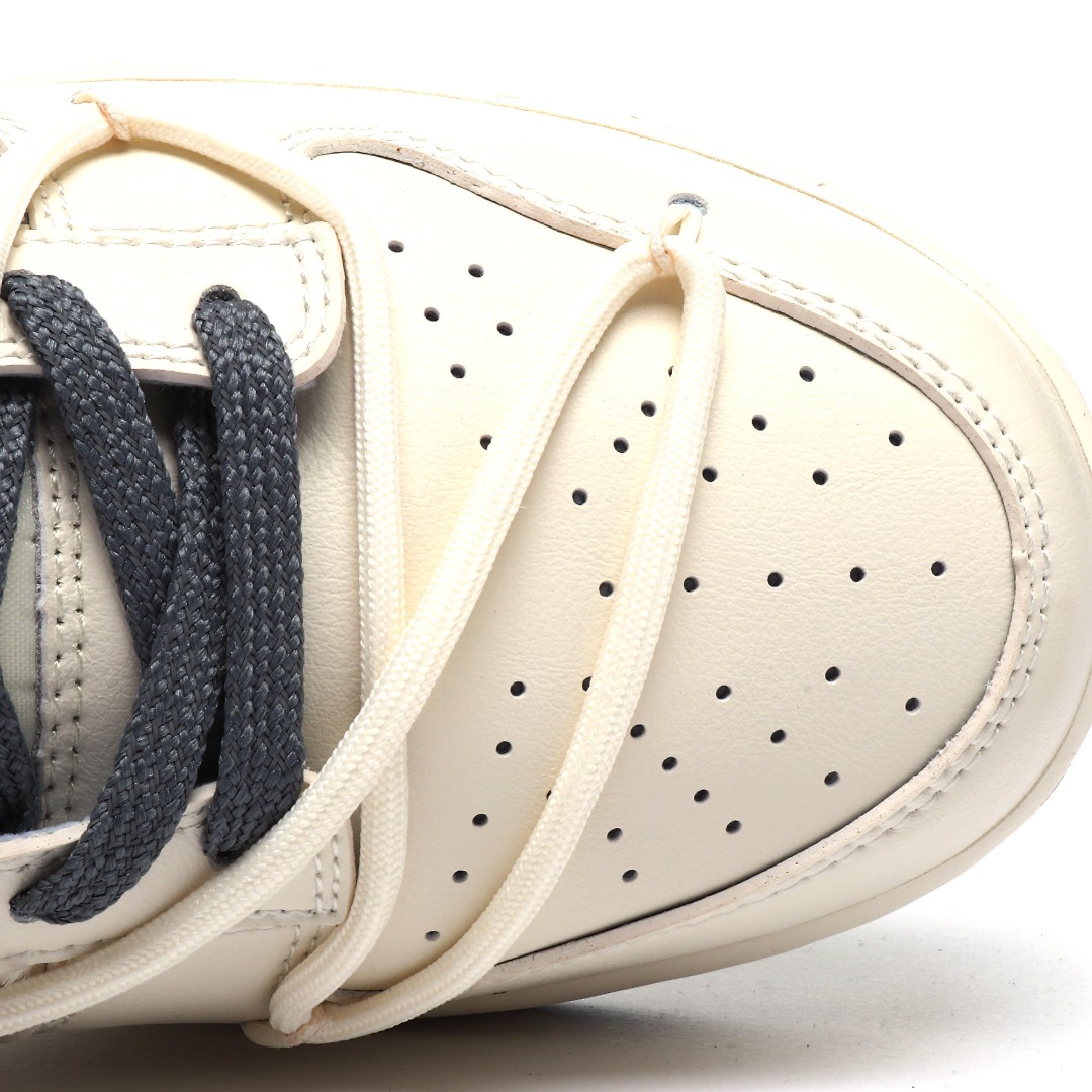 Nike SB Dunk Low x Supreme Low-Top Sneakers Cream/Blue