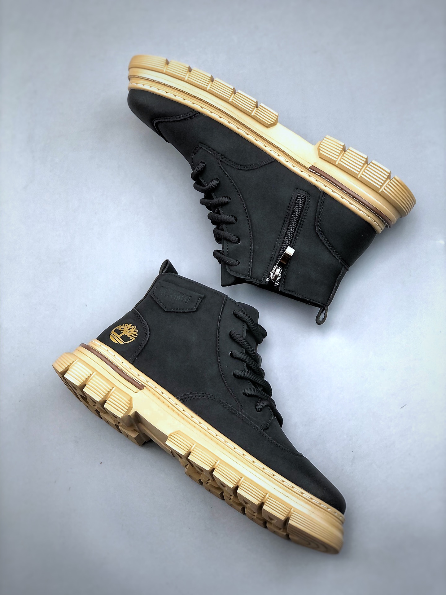 Timberland Lug Sole Zipper Ankle Boots Black