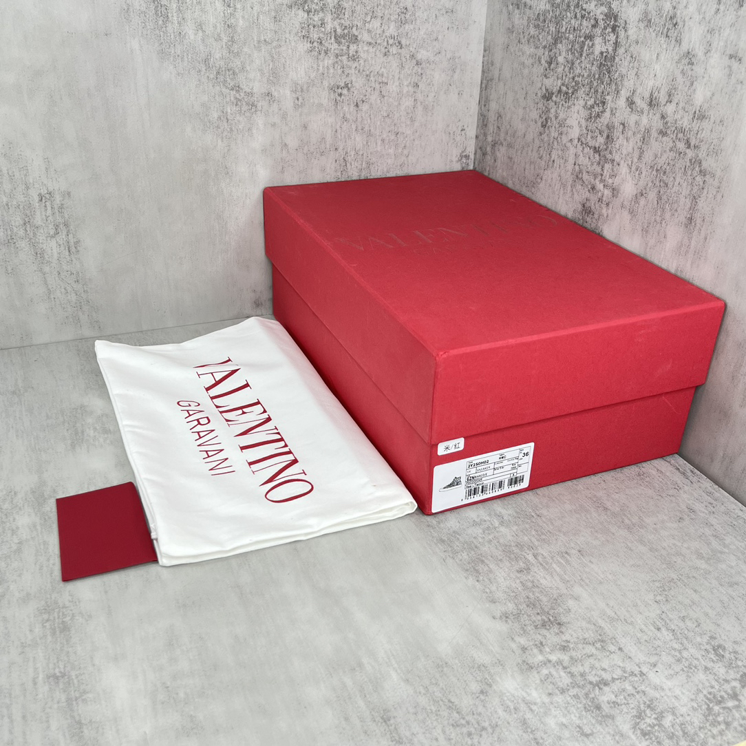 Valentino Garavani TotaloopV Low-Top Sneakers Red