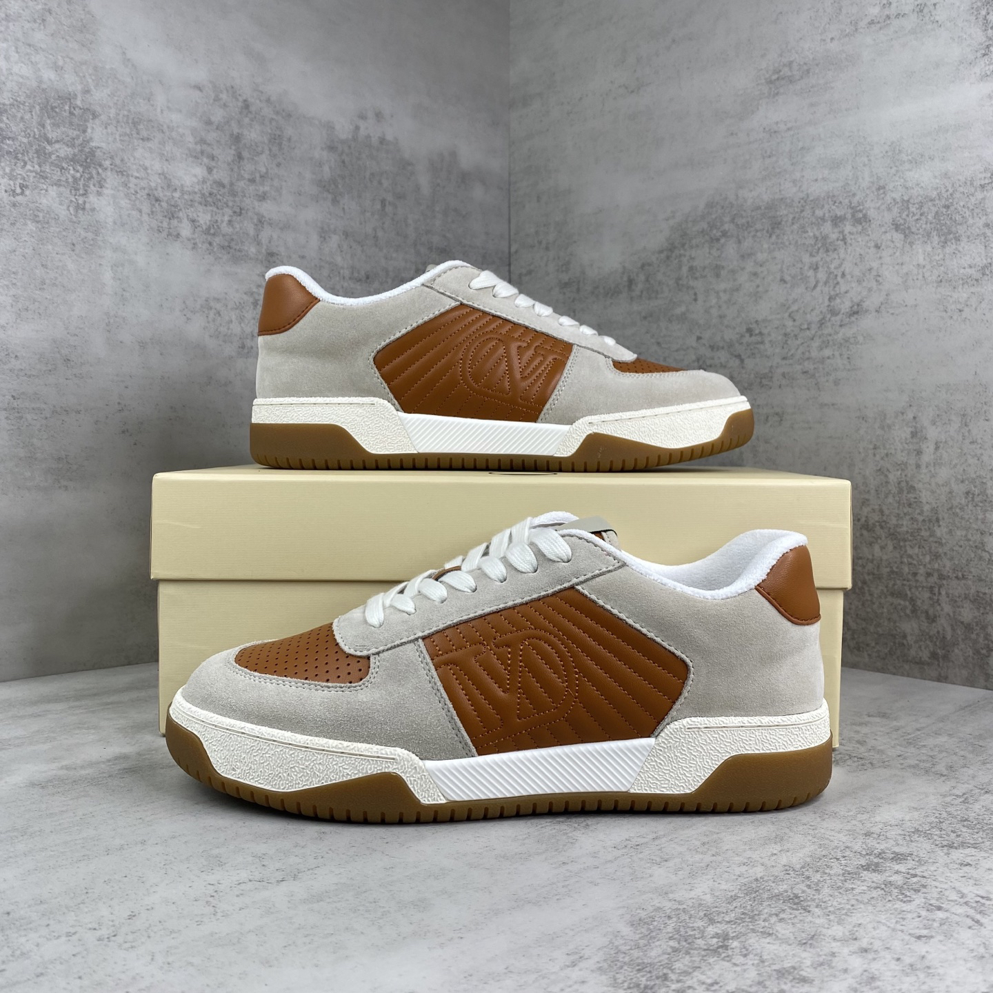 Valentino Joie de Jouer Platform Sneakers Brown