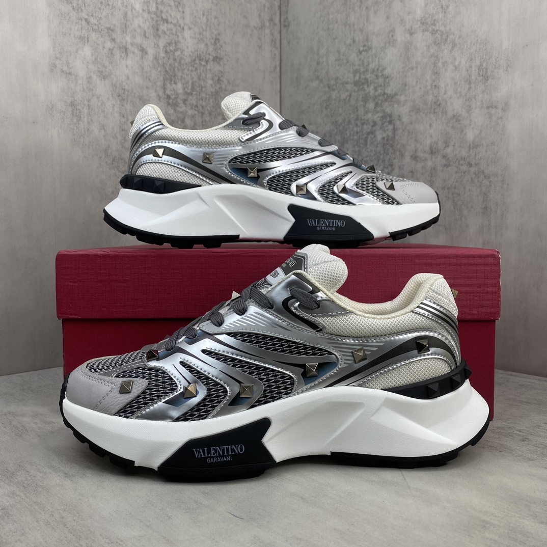 Valentino Garavani Totaloop V Sneakers Silver