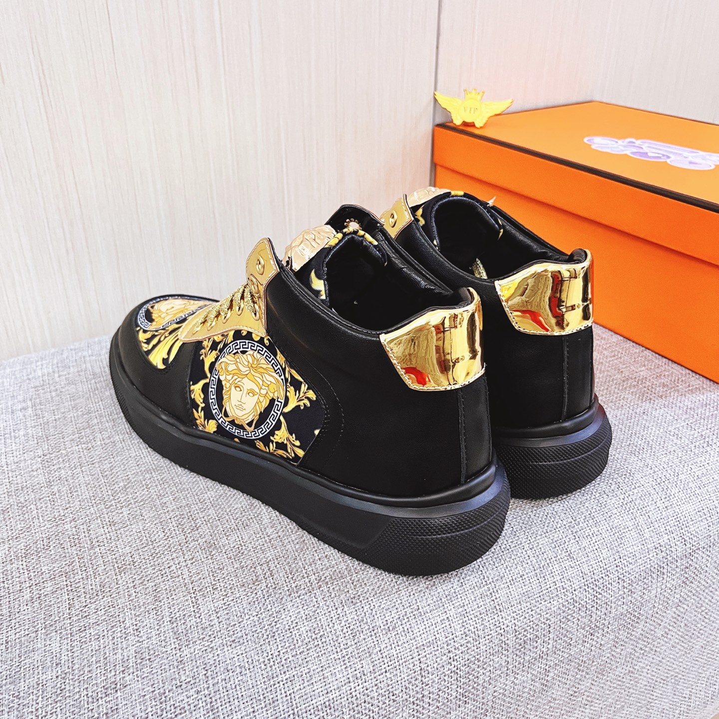 Versace Medusa High-Top Sneakers Black/Gold