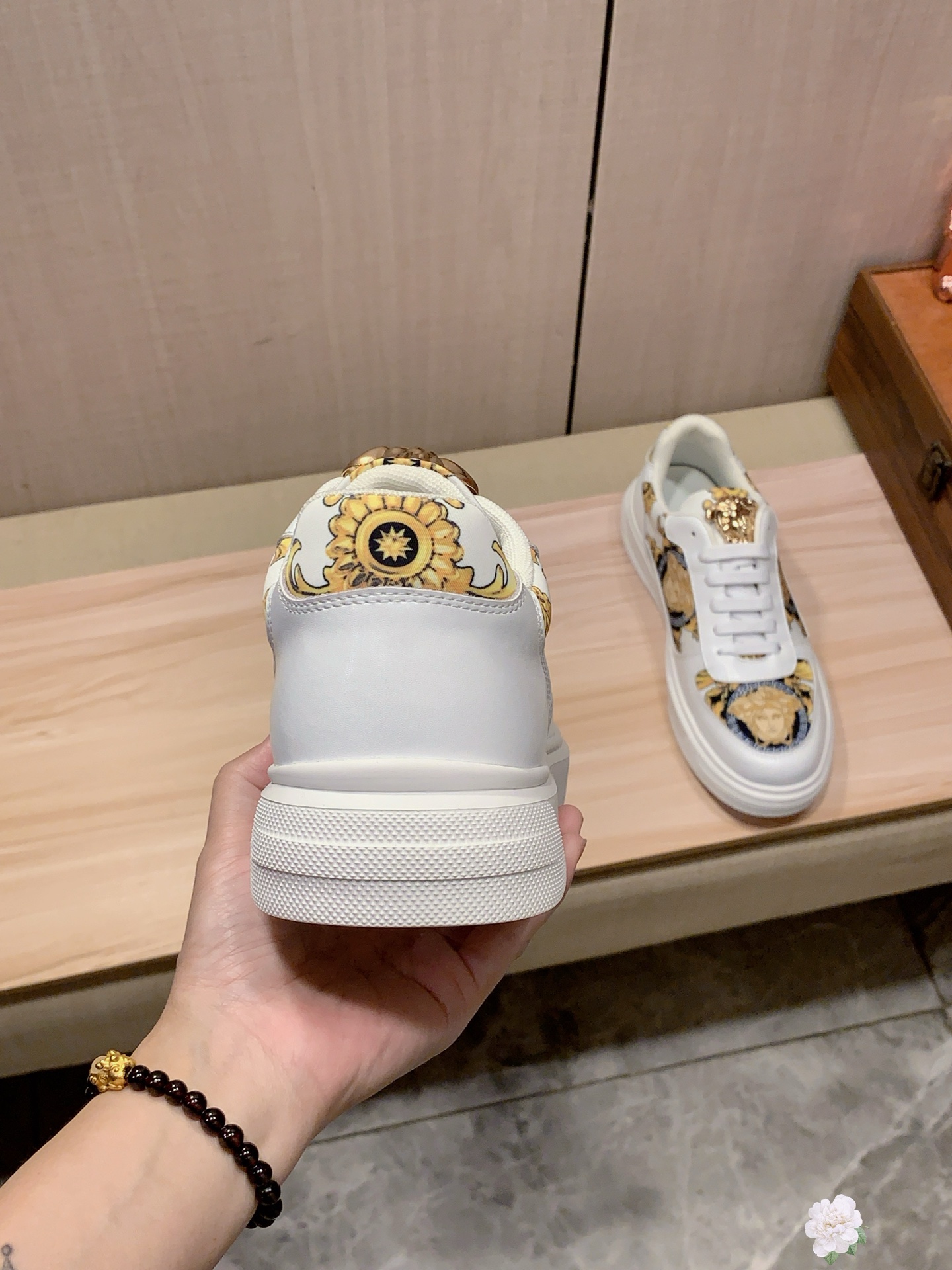 Versace Medusa Low-Top Sneakers Multicolor