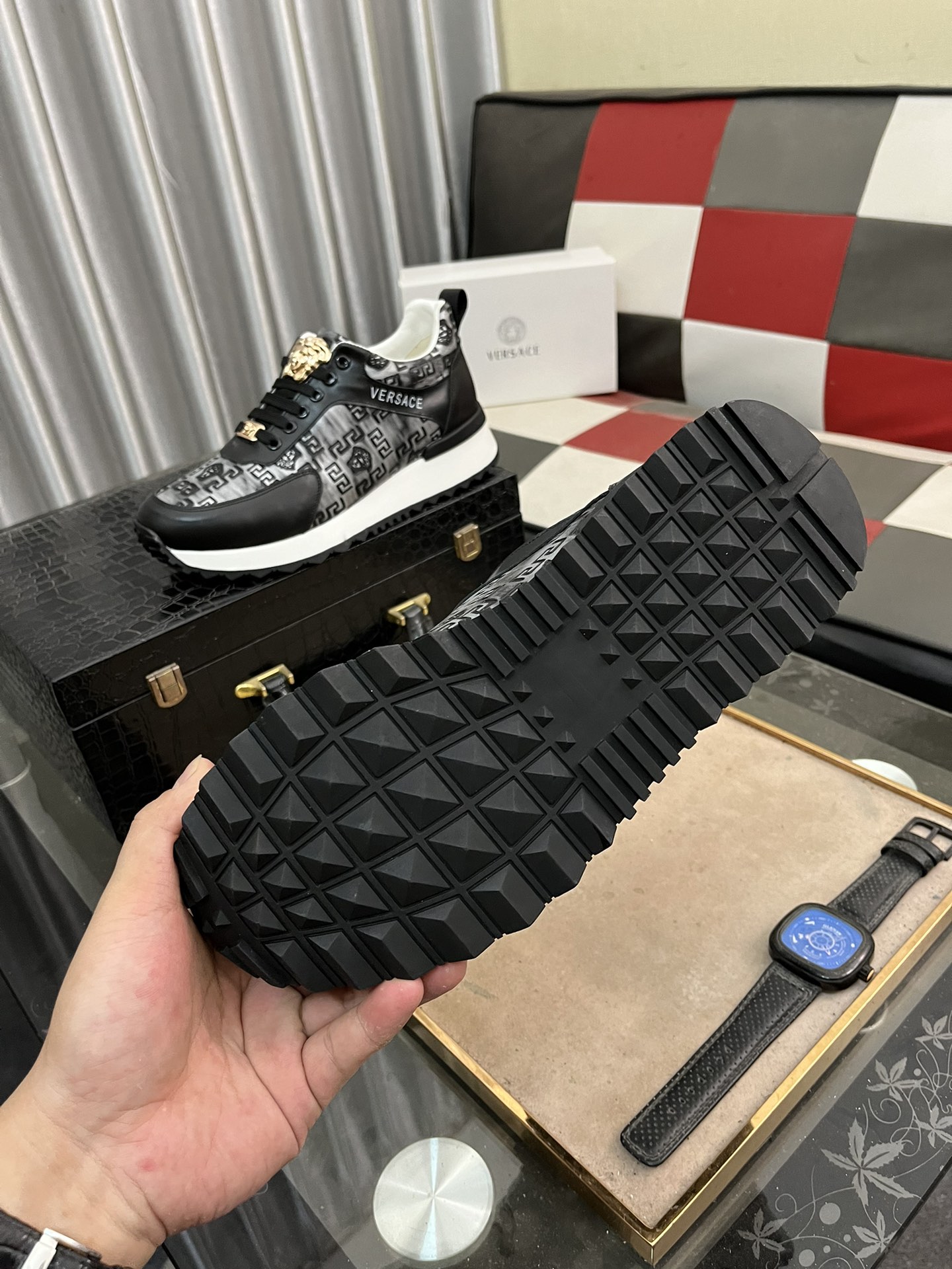 Versace Medusa Leather Runner Sneakers Black/Grey