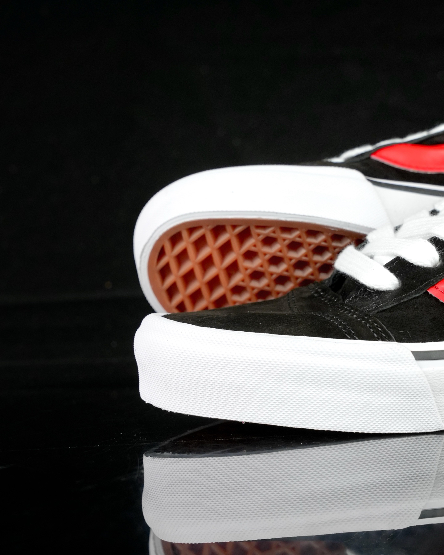 Vans Knu Skool Chunky Skate Sneakers Black/Red