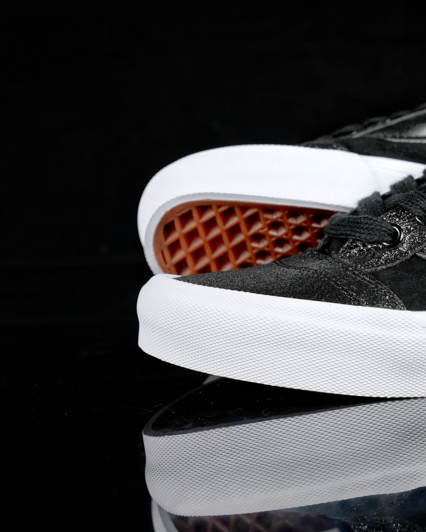 Vans Knu Skool Suede Skate Shoes Black