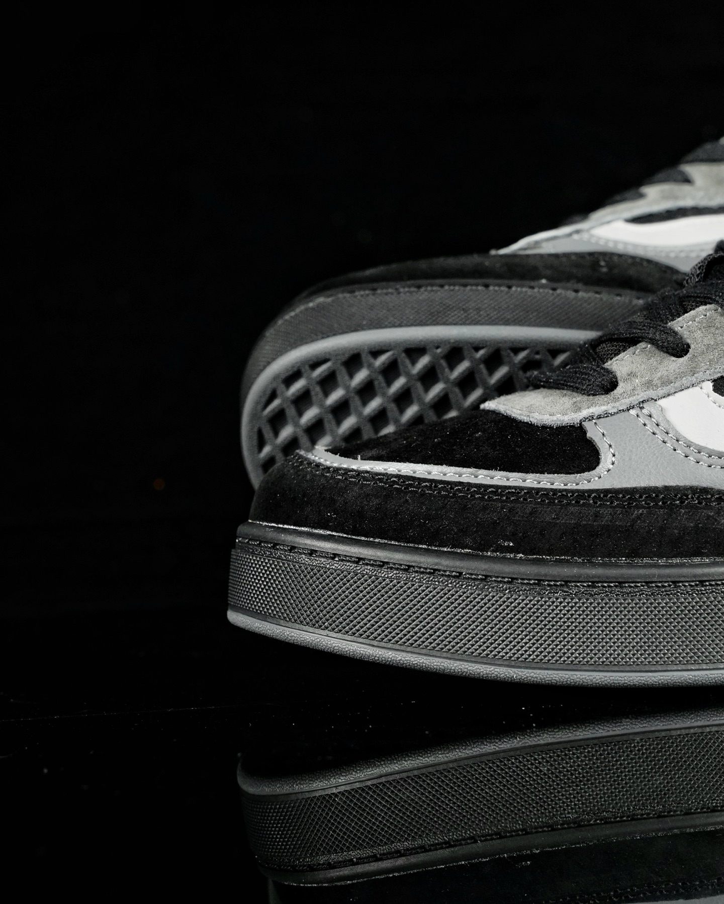 Vans Skate Estazzo Chunky Skate Shoes Black/Grey