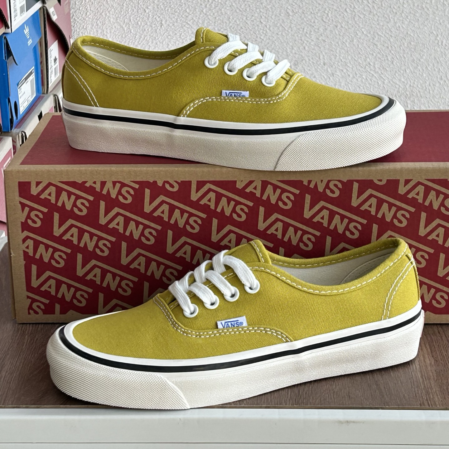 Vans Authentic 44 Dx Low-Top Skate Shoes Mustard Yellow