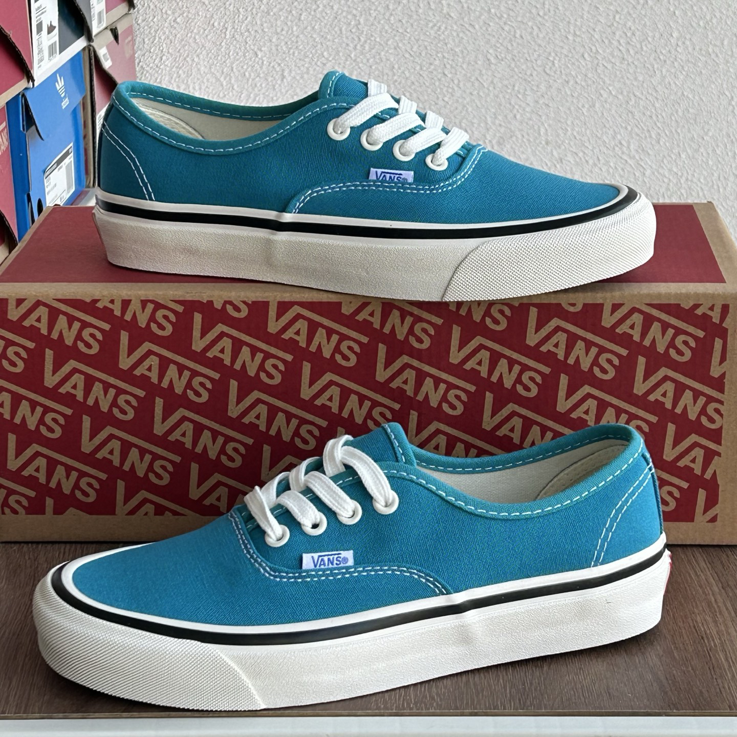 Vans Authentic 44 DX Low-Top Skate Shoes Teal Blue
