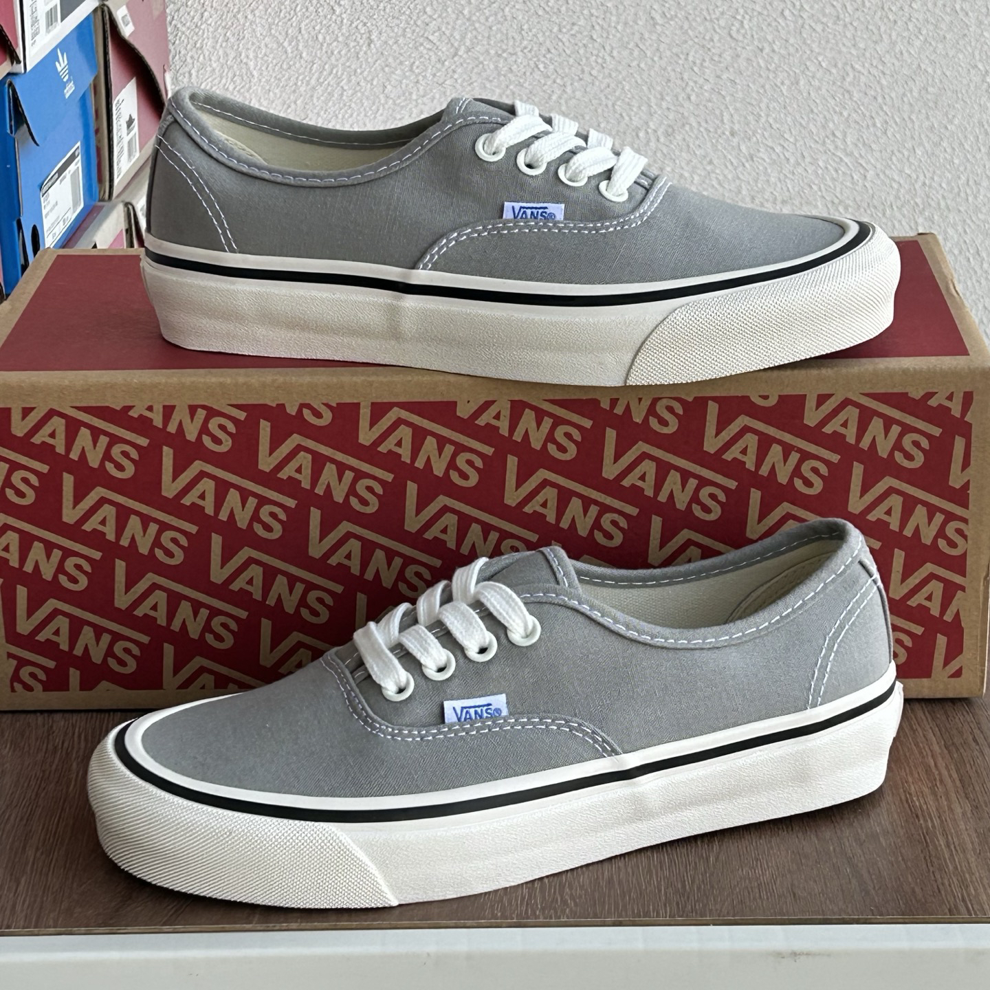 Vans Authentic 44 DX Low-Top Skate Shoes Fog Gray