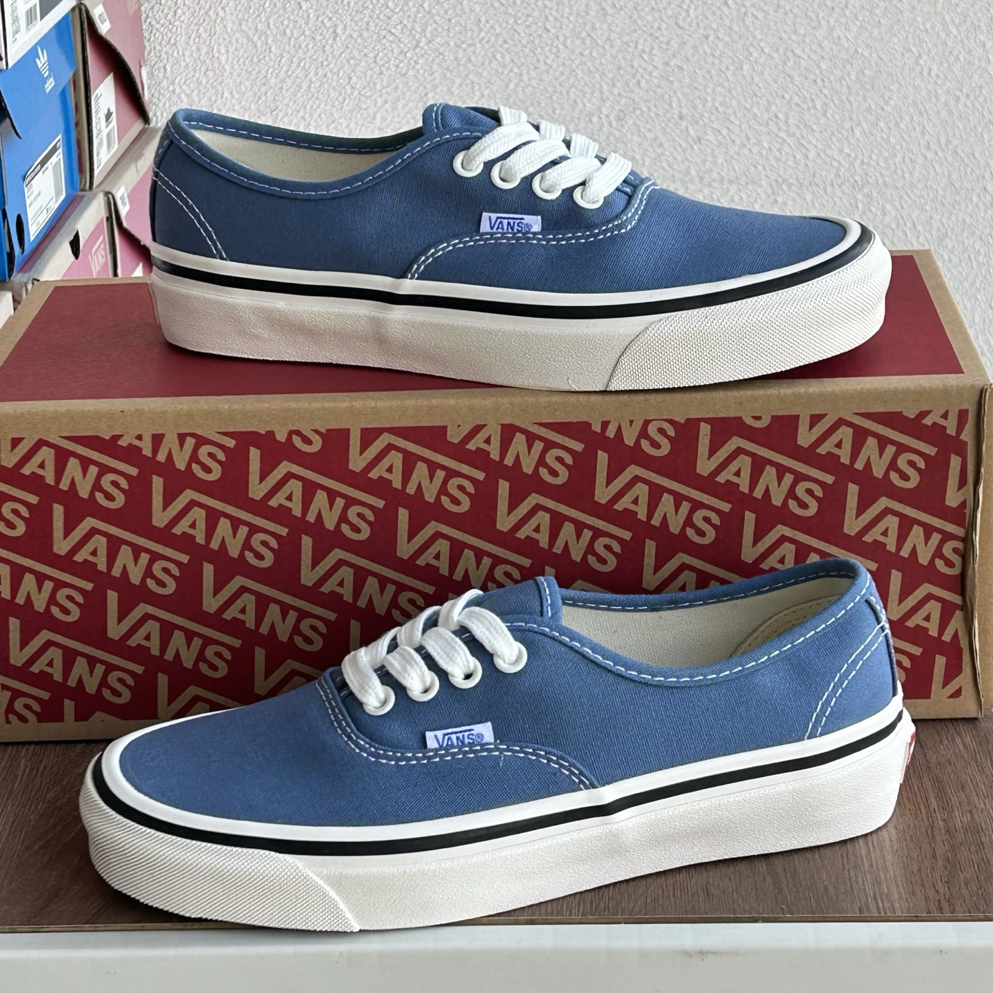 Vans Authentic 44 DX Low-Top Skate Shoes Navy Blue