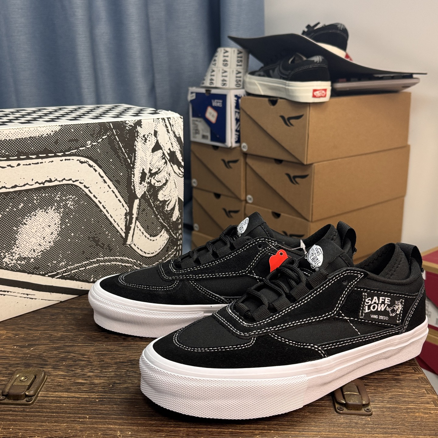 Vans Half Cab Skate Shoes Black/White