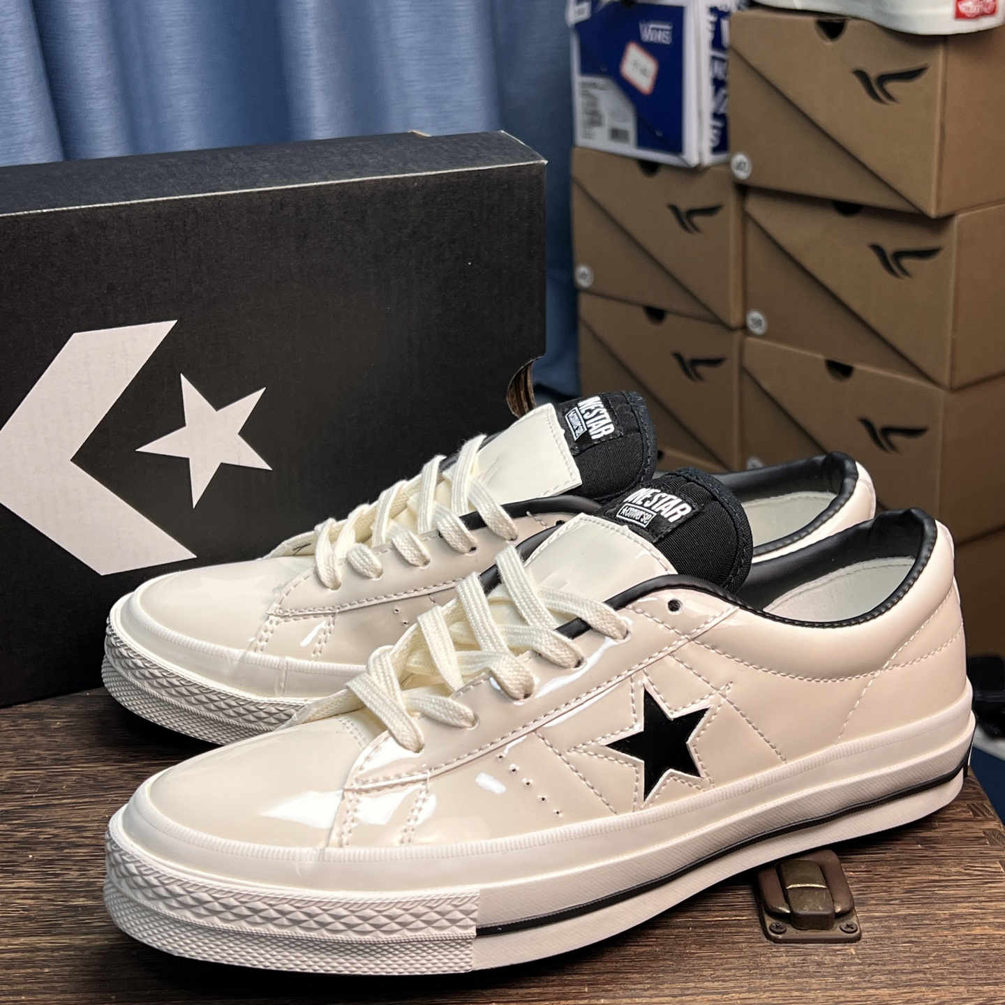 Converse One Star Patent Low-Top Sneakers Black/White