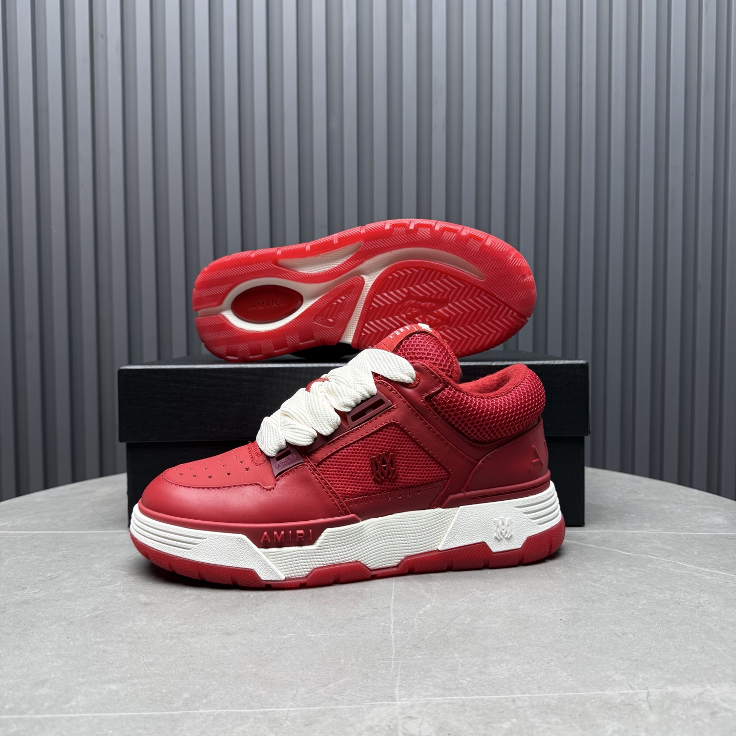 AMIRI Low-Top Sneakers Red